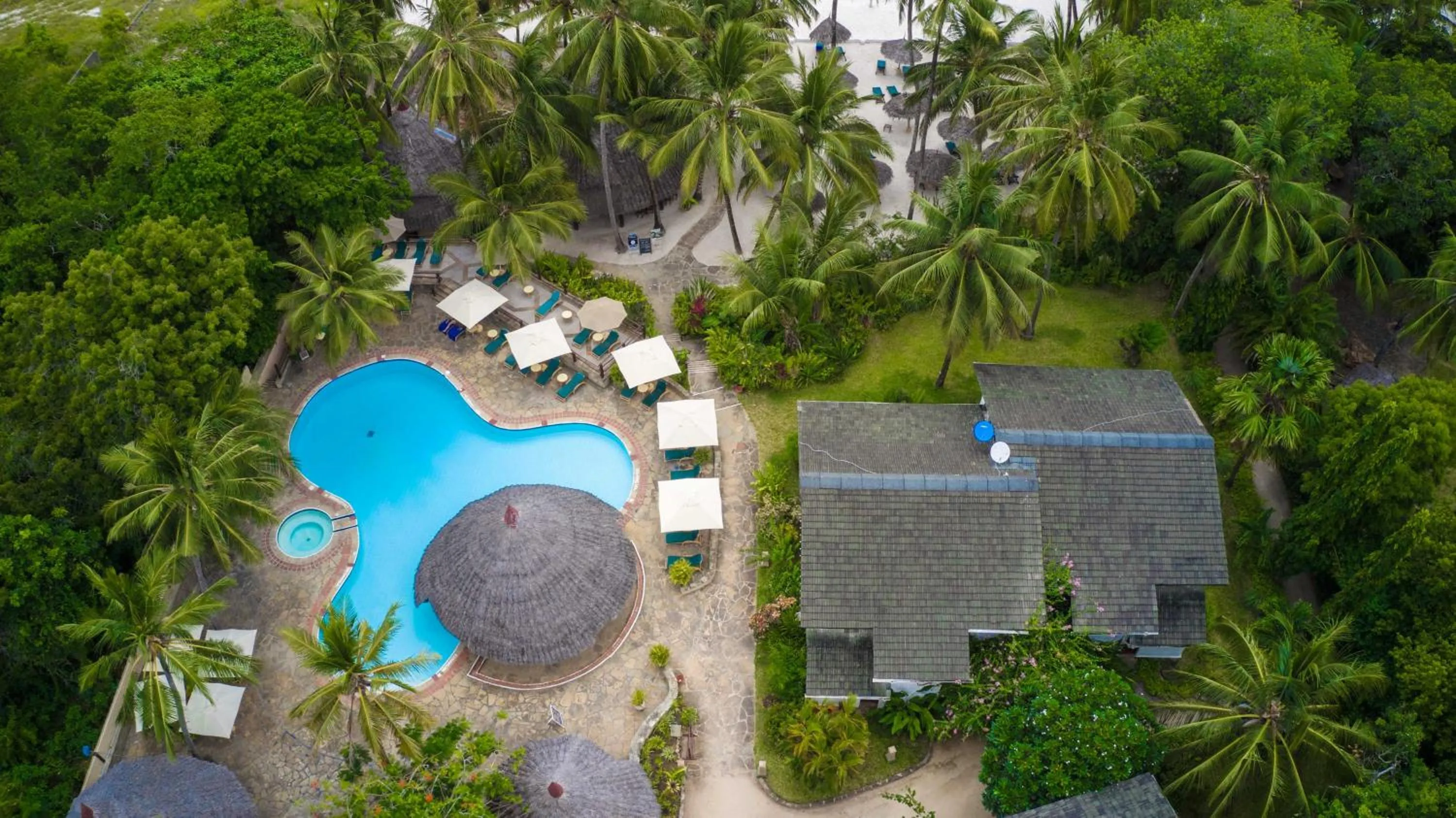 Swimming pool in Pinewood Beach Resort and Spa