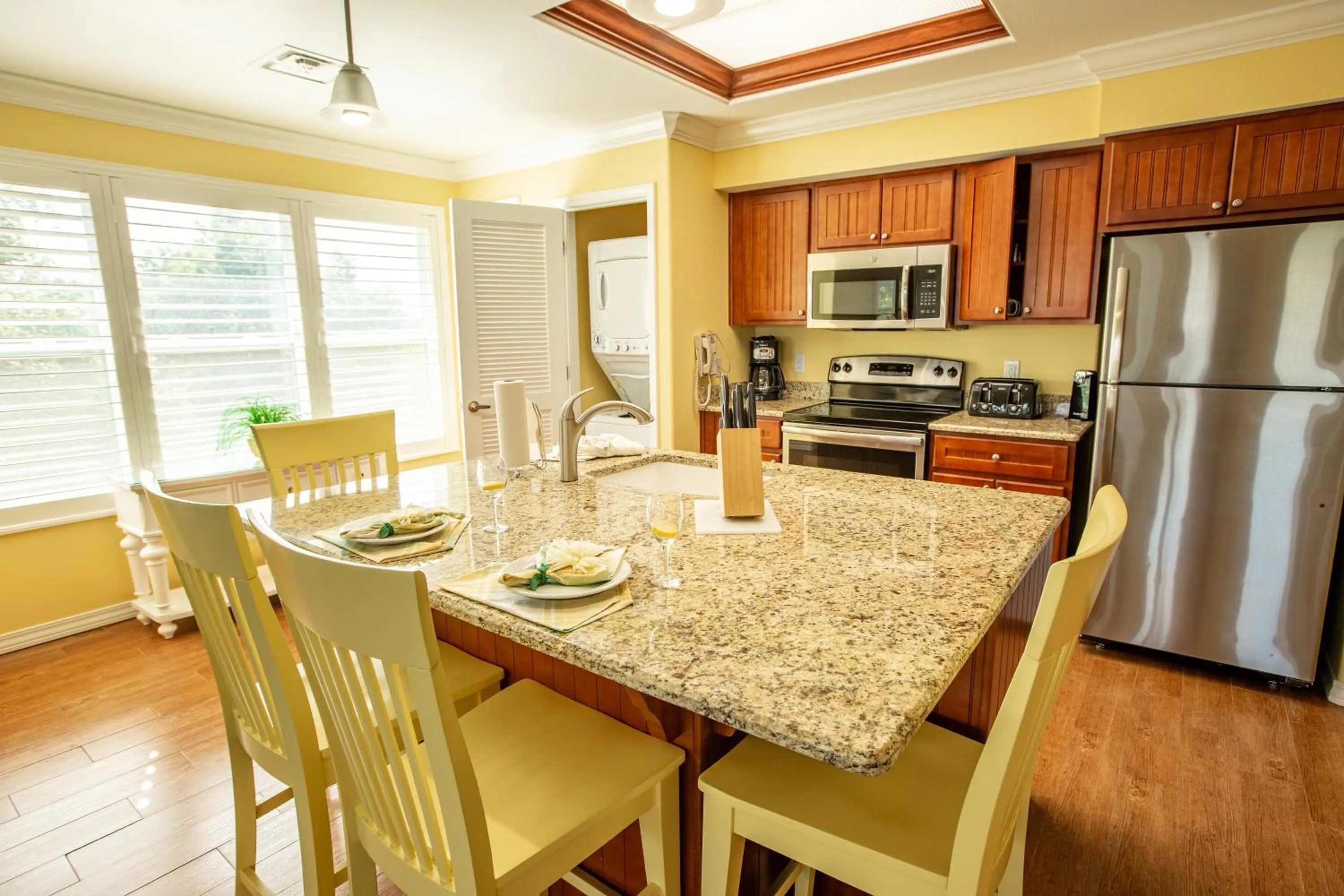 Kitchen or kitchenette in Palace View Heights by Spinnaker