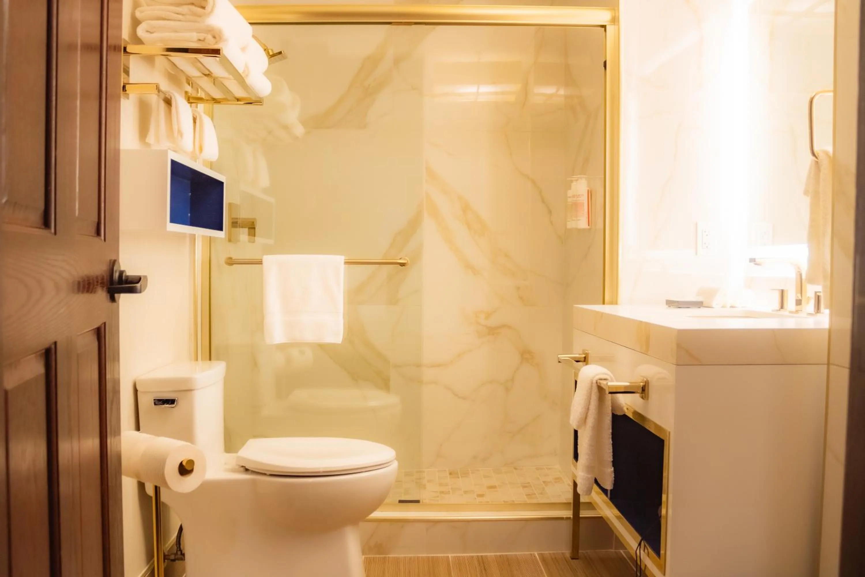 Shower in Rocksino by Hard Rock Deadwood