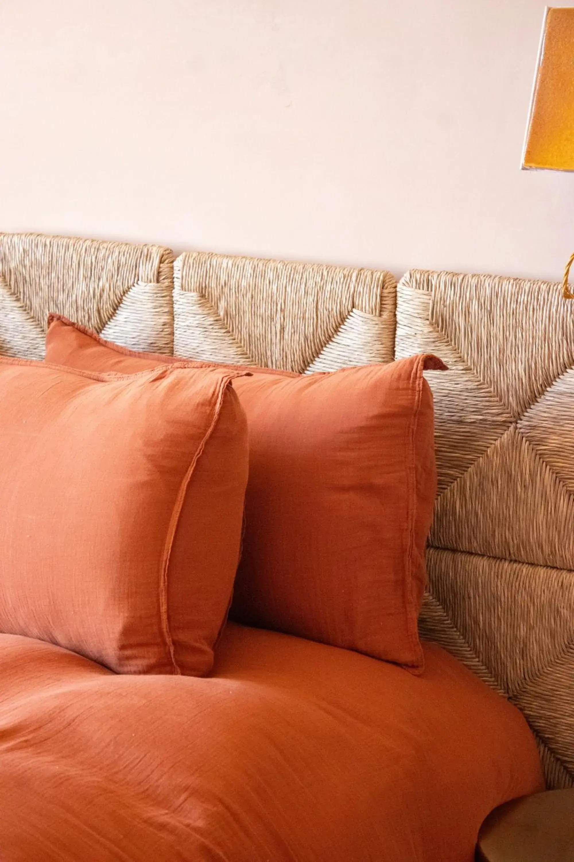 LE CLOS DES ARÔMES LE CLOS DES ARÔMES