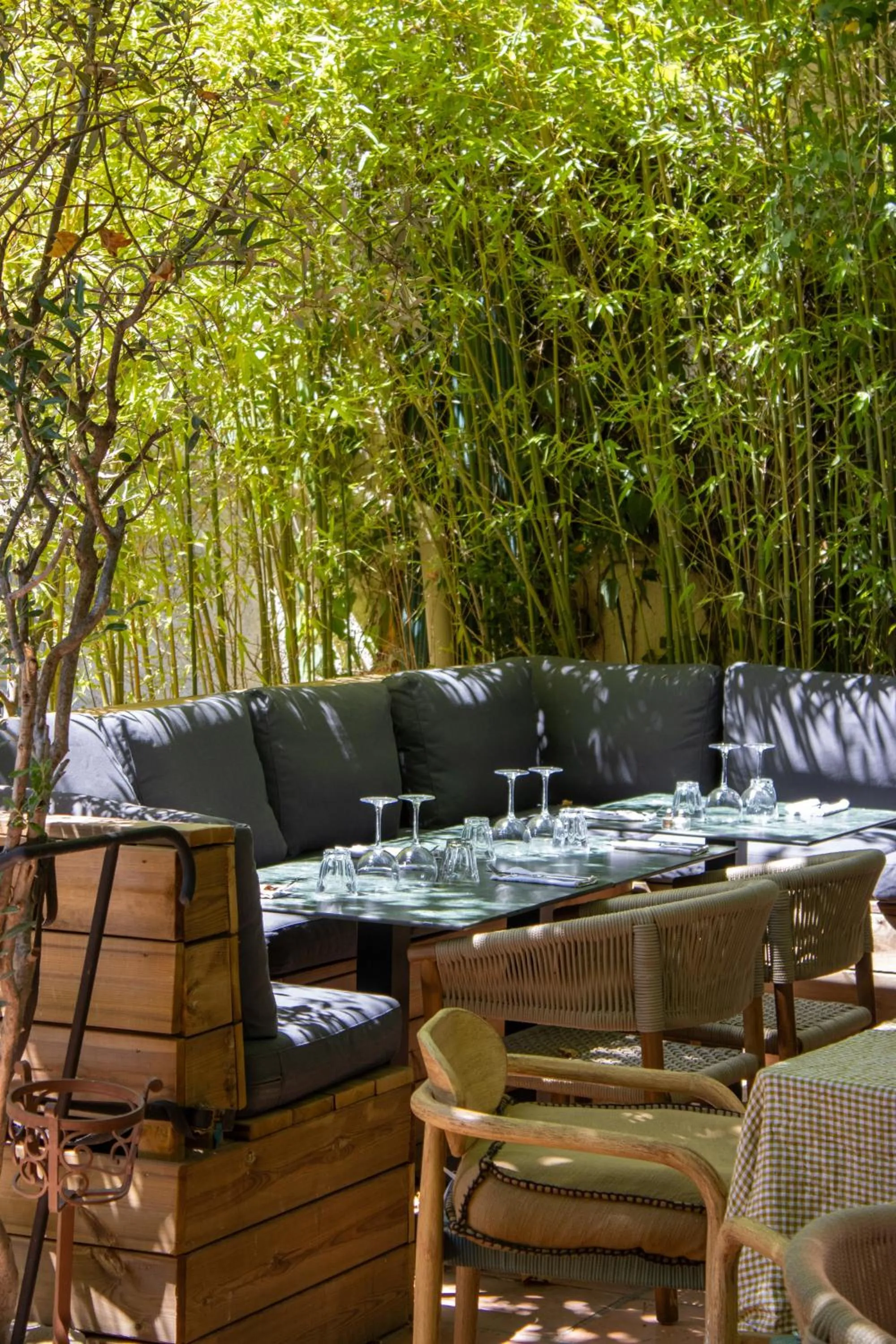 Restaurant/places to eat in LE CLOS DES ARÔMES