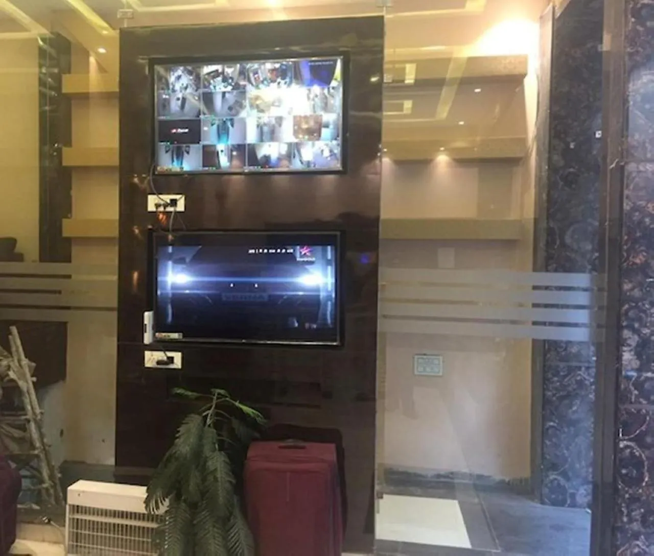 Entertainment in HOTEL GOLDEN DREAMS