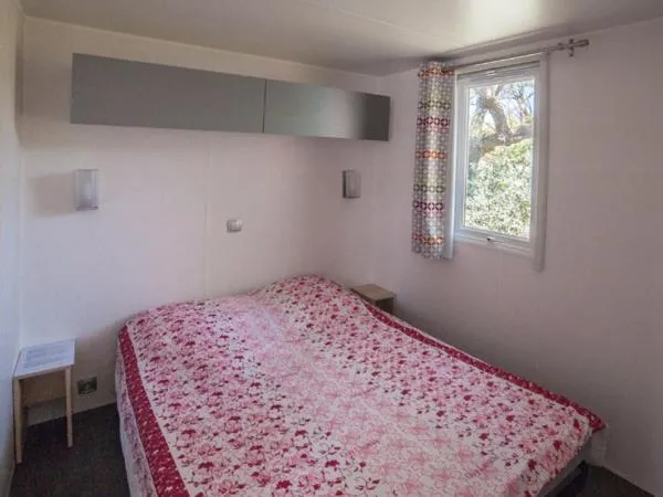 Bed in Camping Le Clos du Rhône