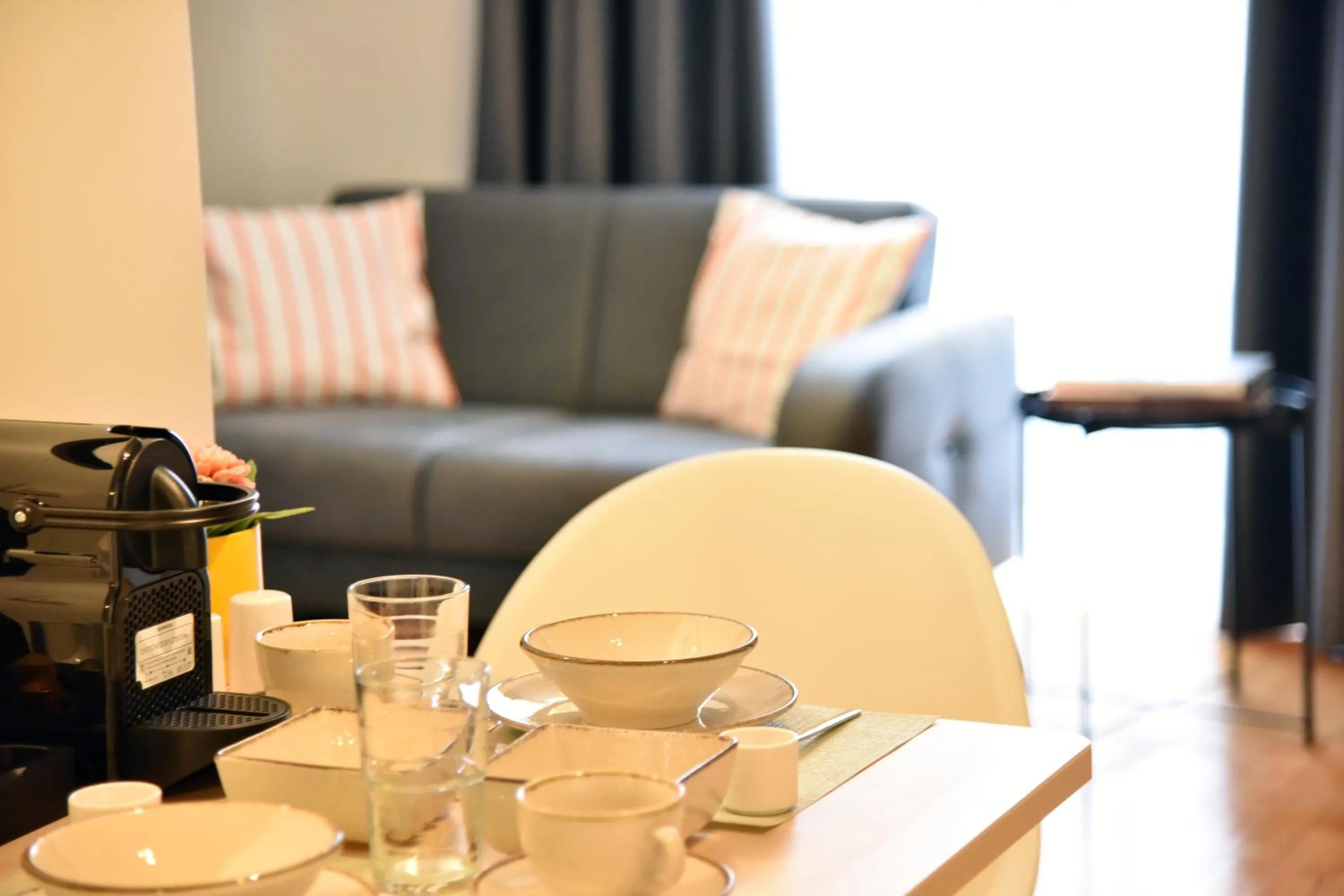 Communal lounge/ TV room in İstanbul Guesthouse