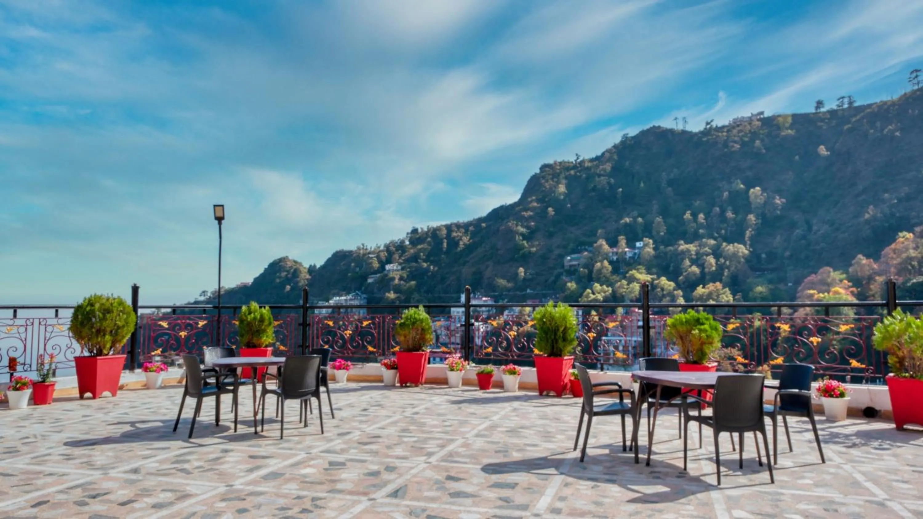 Property building in Basera Hotel, Mall Road