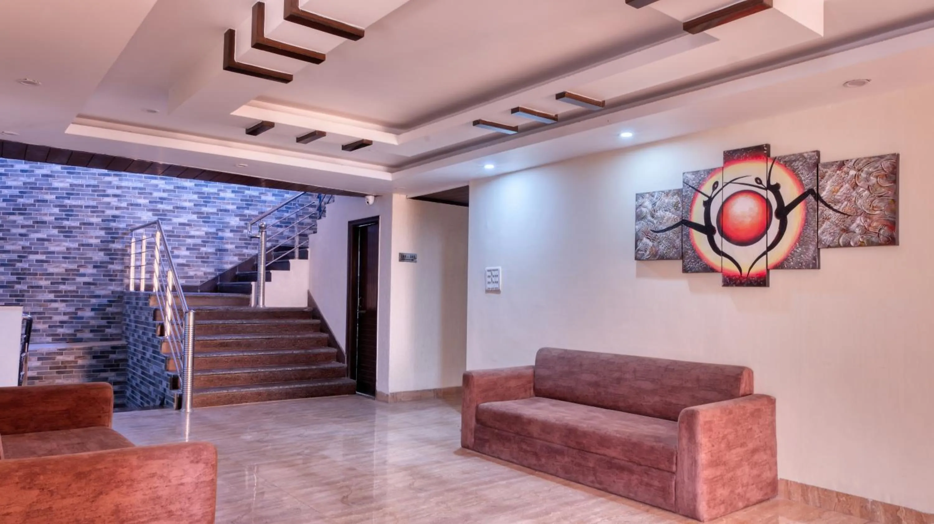 Property building in Basera Hotel, Mall Road