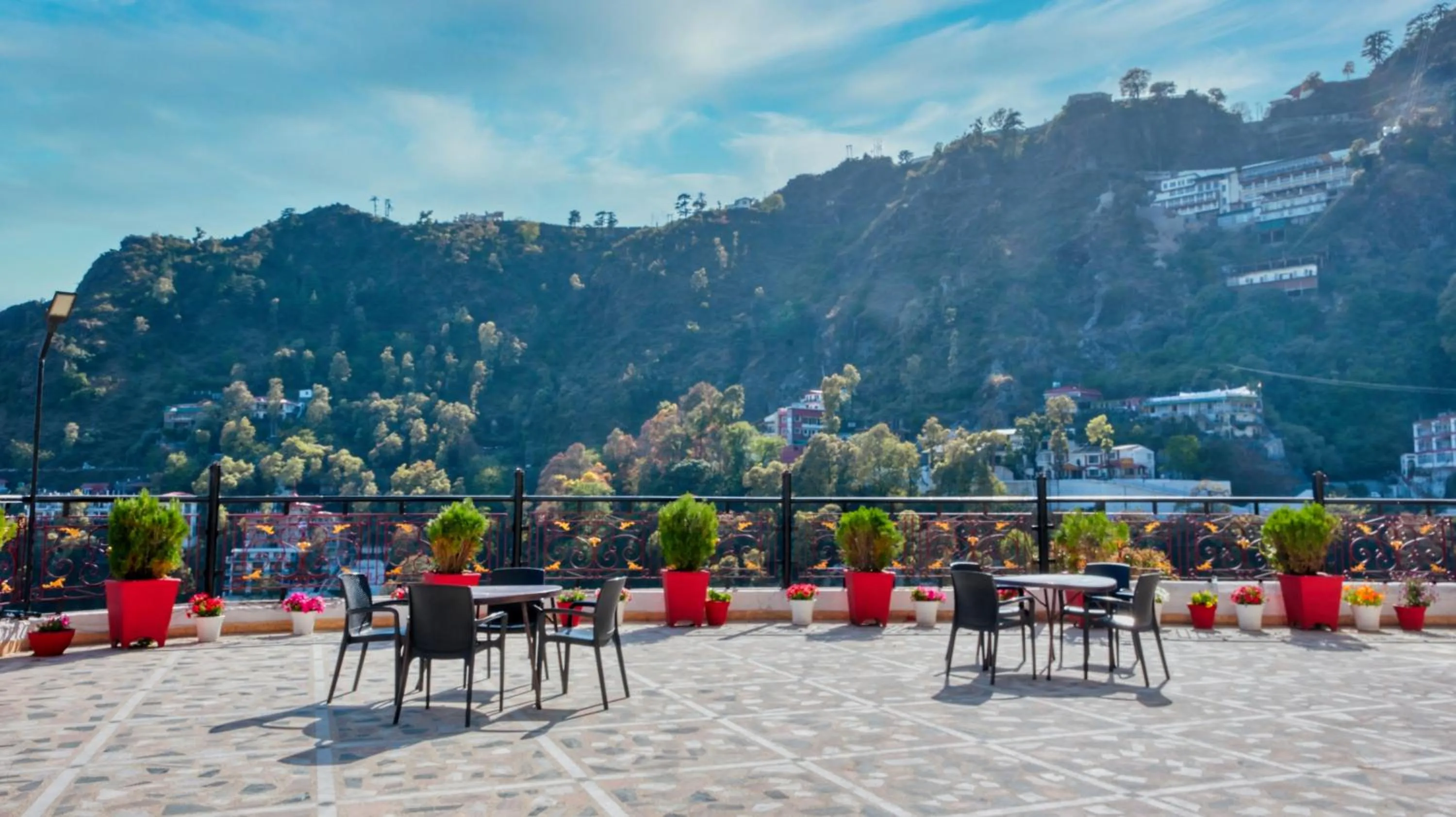 Property building in Basera Hotel, Mall Road