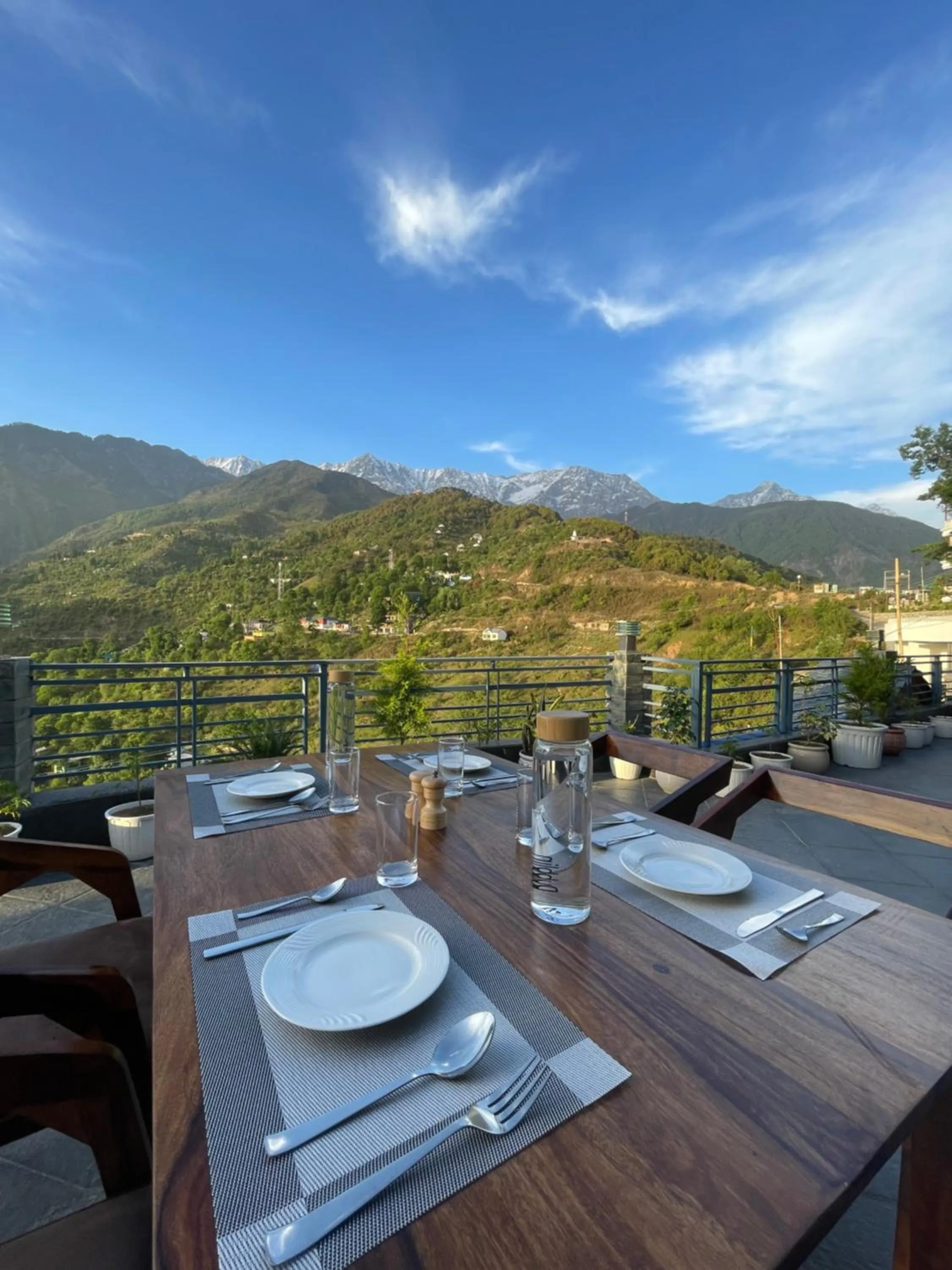 Mountain view in Heryk Hillview Hotel