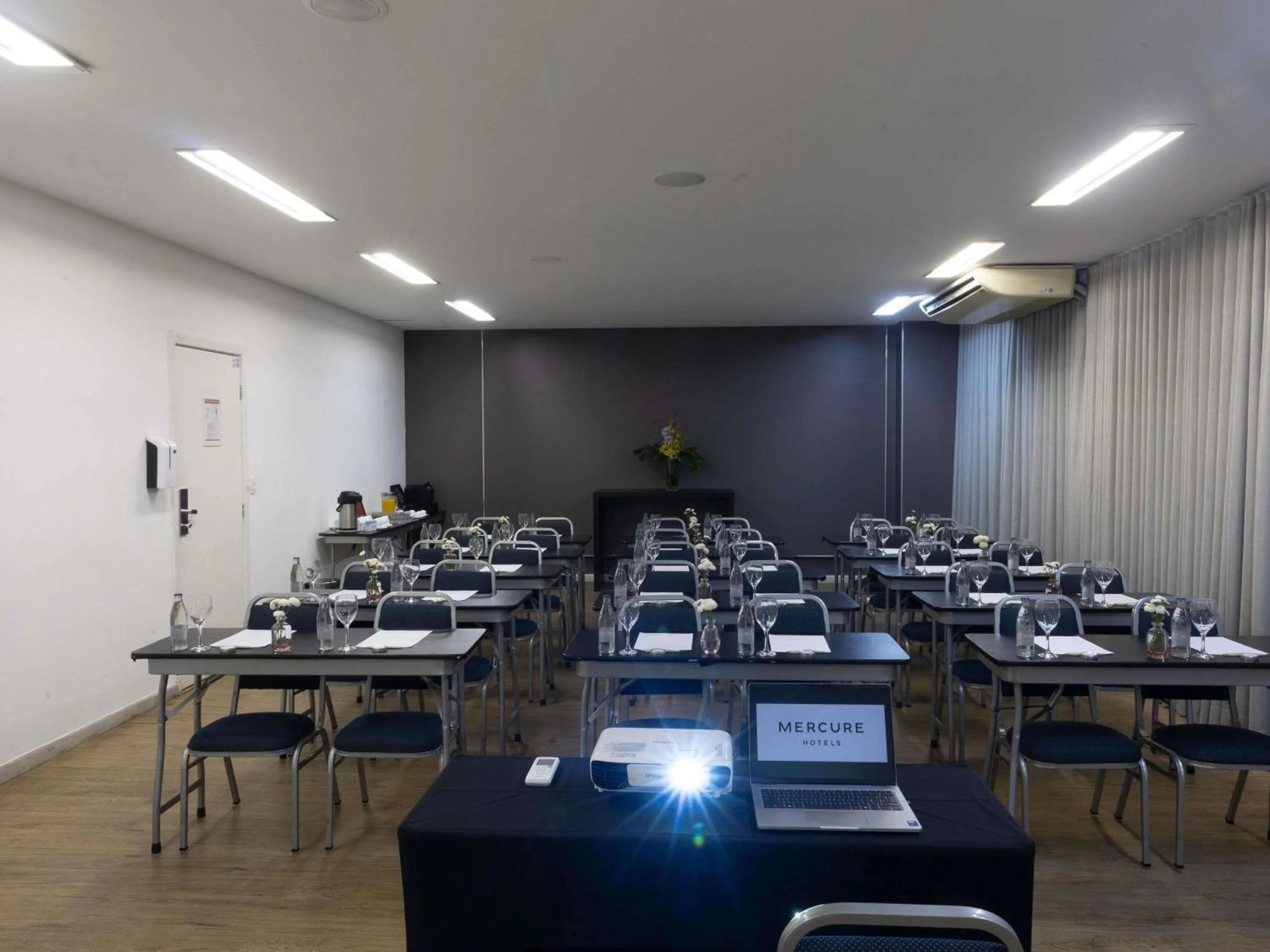 Meeting/conference room in Mercure Belo Horizonte Savassi