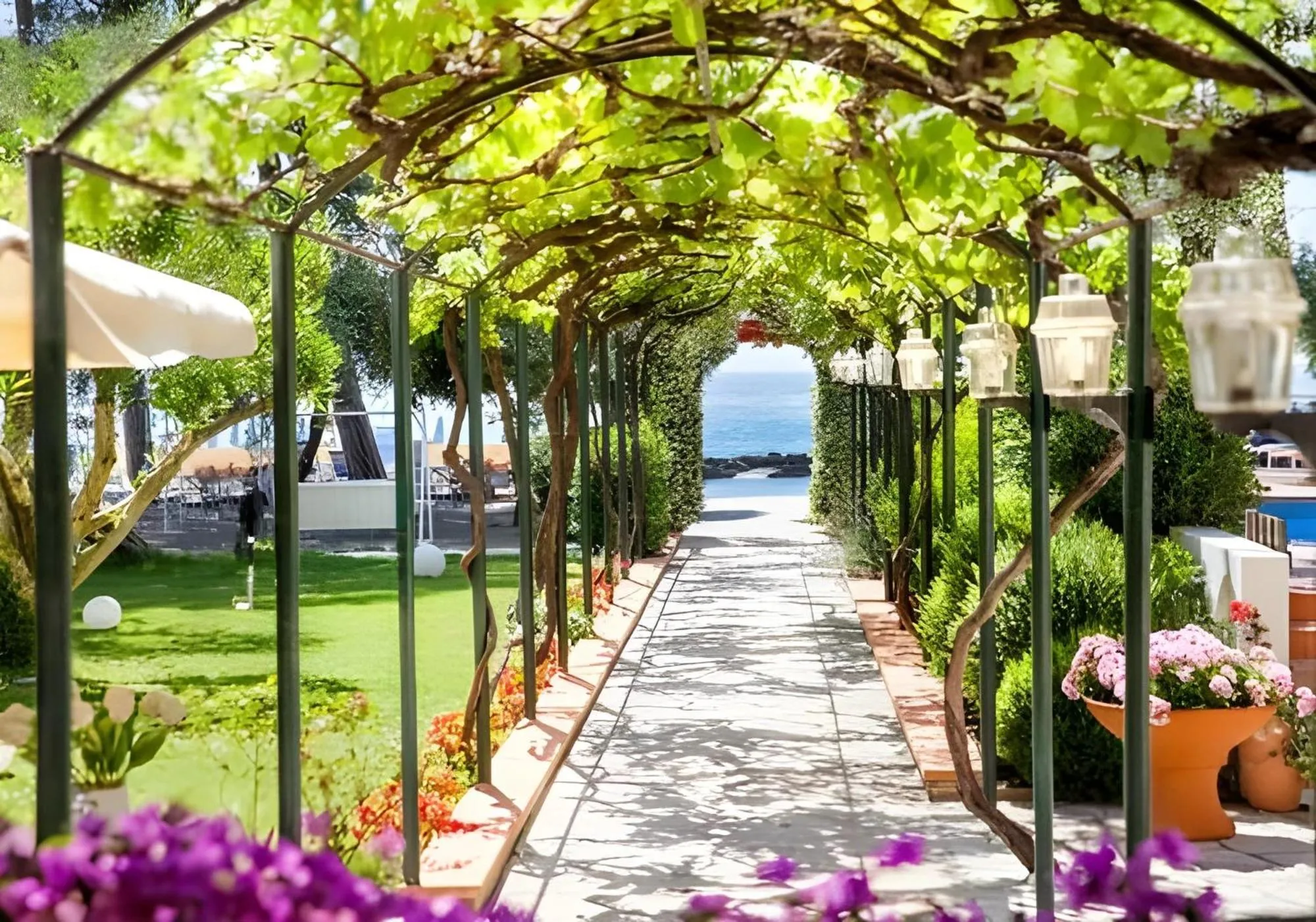 Day in Hotel Eden Park