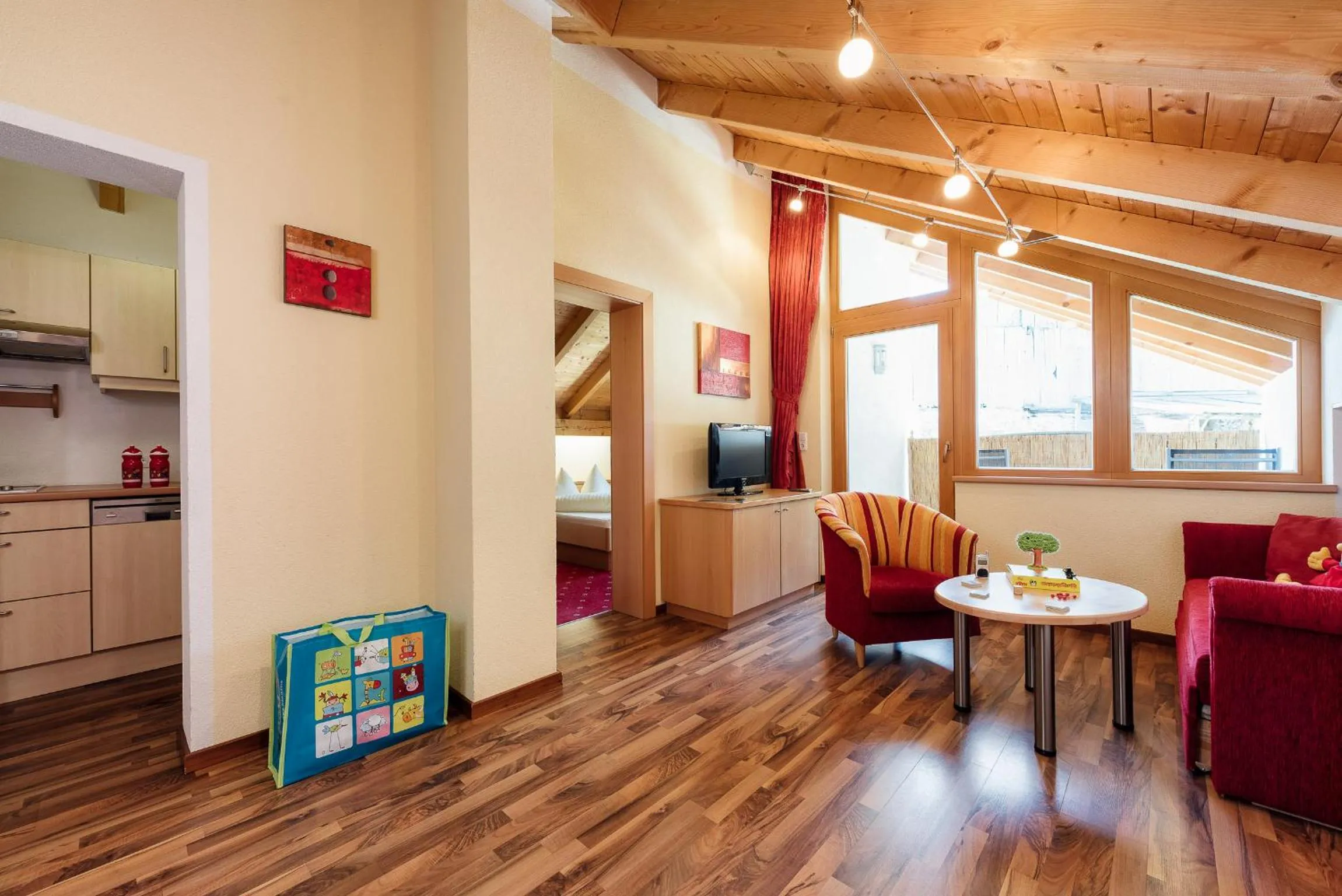 Kitchen or kitchenette in Kinderhotel Laderhof