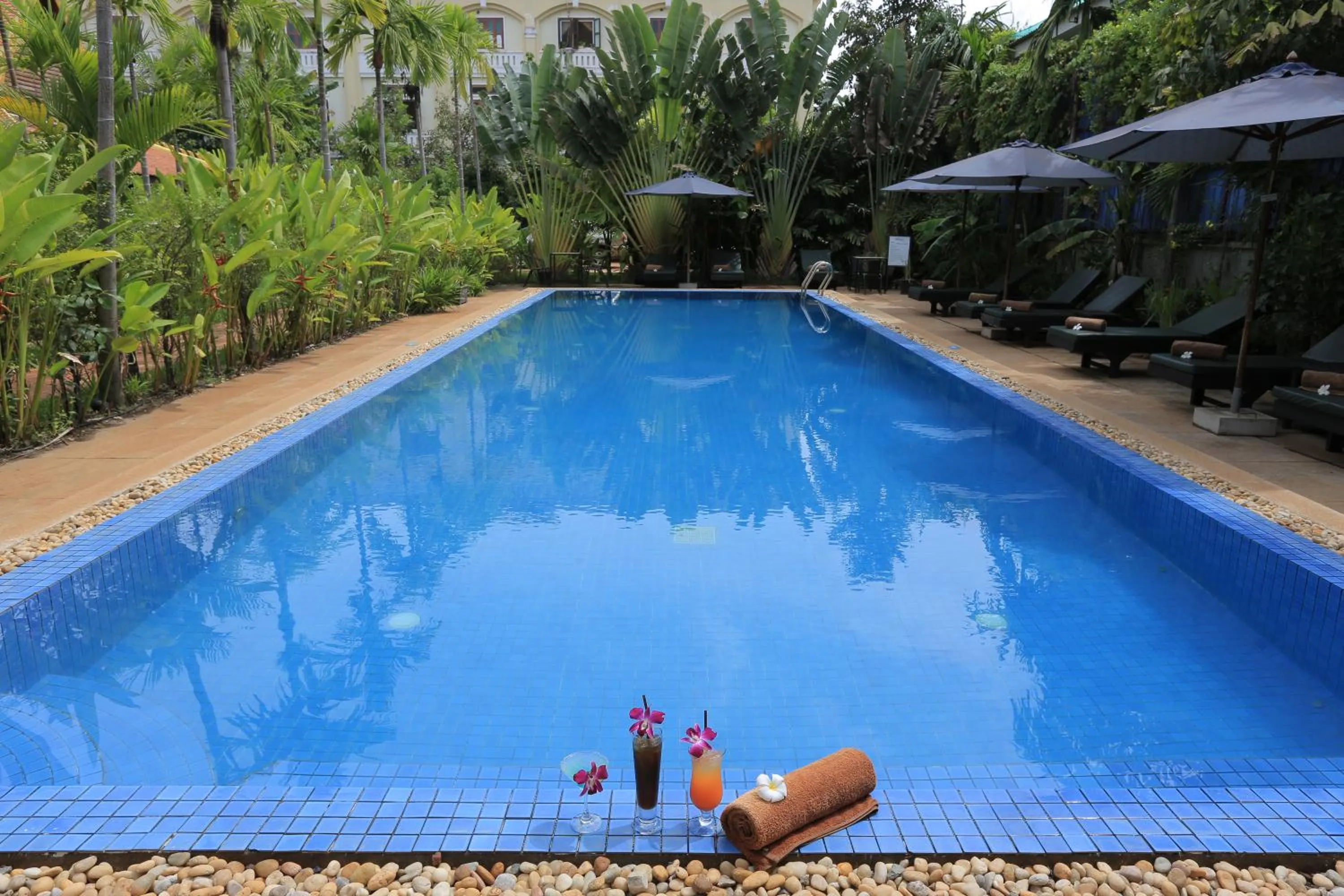 Swimming pool in Kouprey Hotel