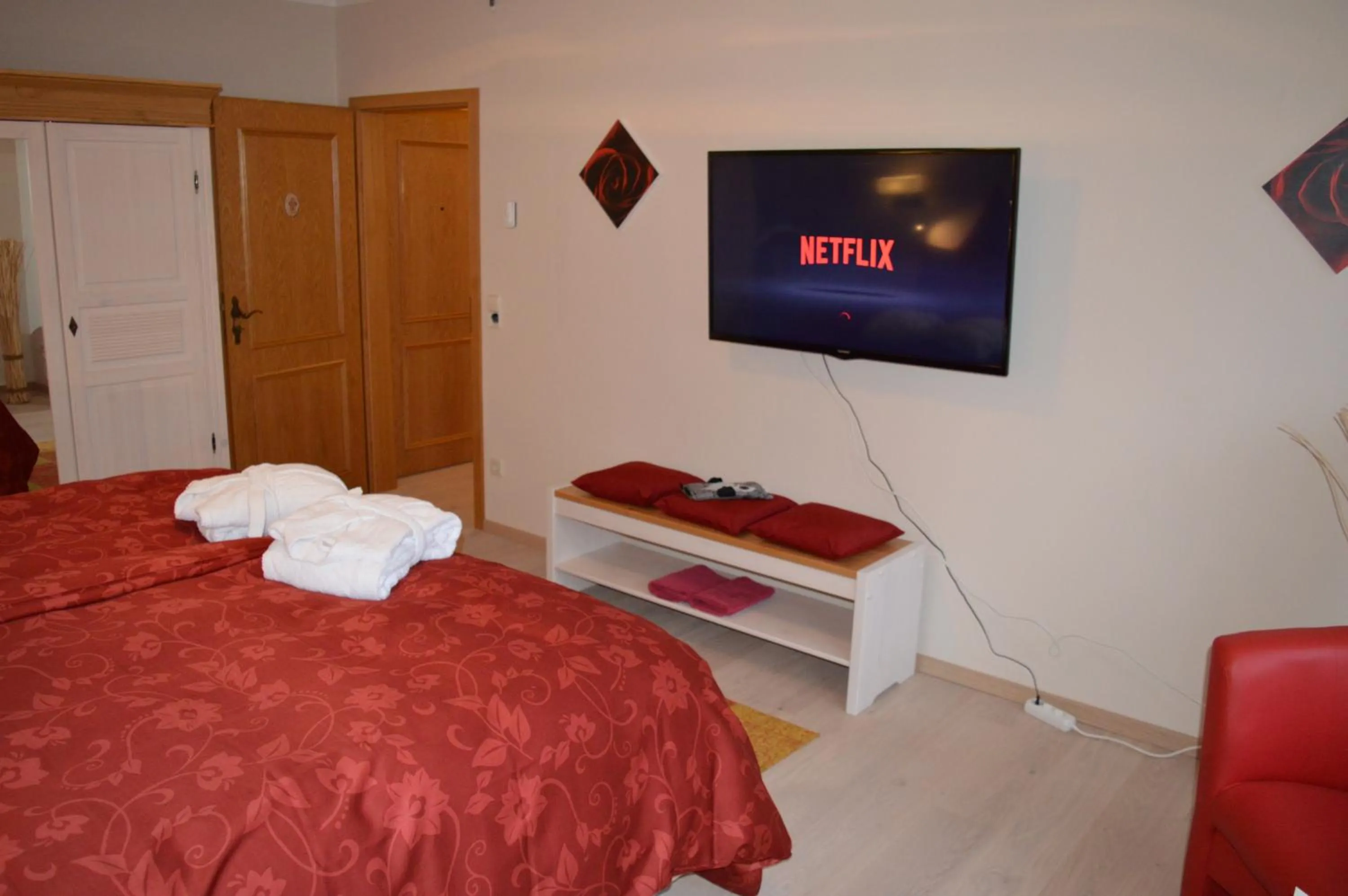 Bed in Landhaus Zum Heidewanderer mit THERMEplus