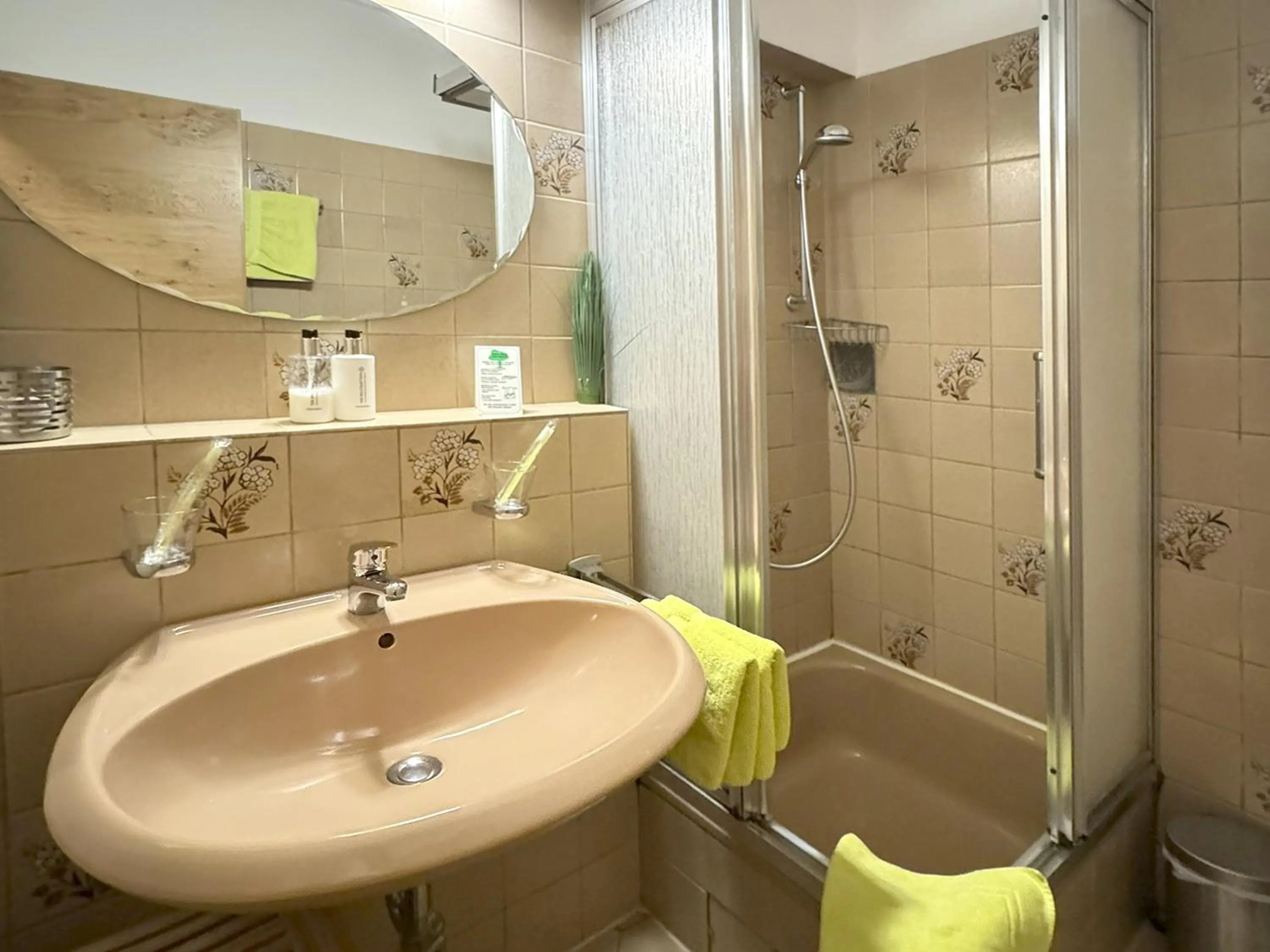 Shower in Landhaus Zum Heidewanderer mit THERMEplus