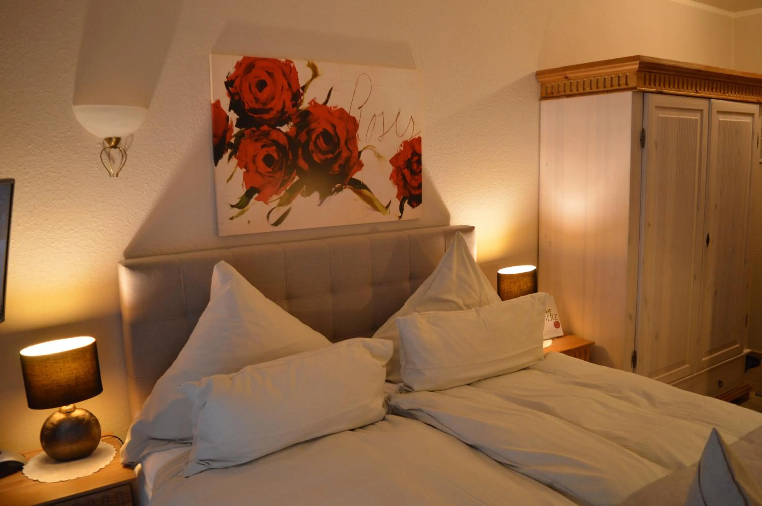 Photo of the whole room, Bed in Landhaus Zum Heidewanderer mit THERMEplus