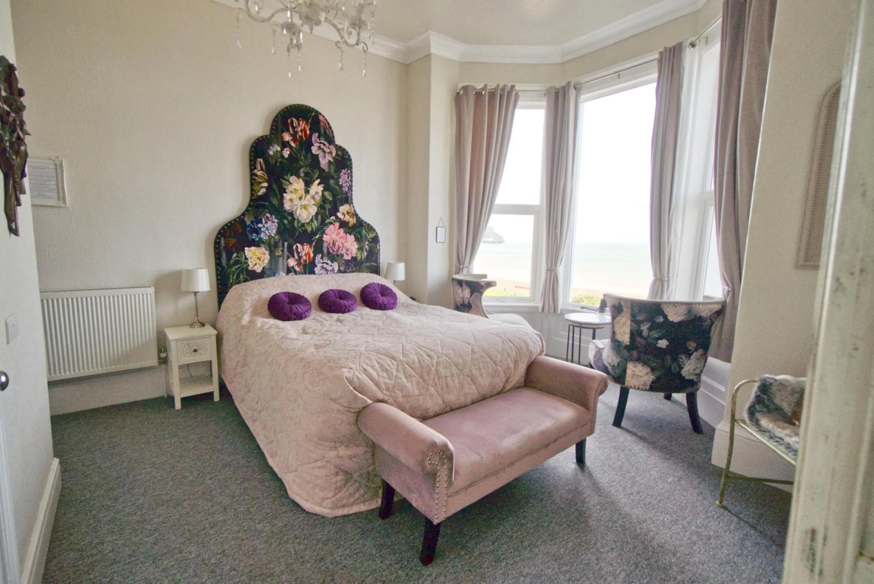 Photo of the whole room, Bed in Glan Y Mor Hotel (Adult Only)