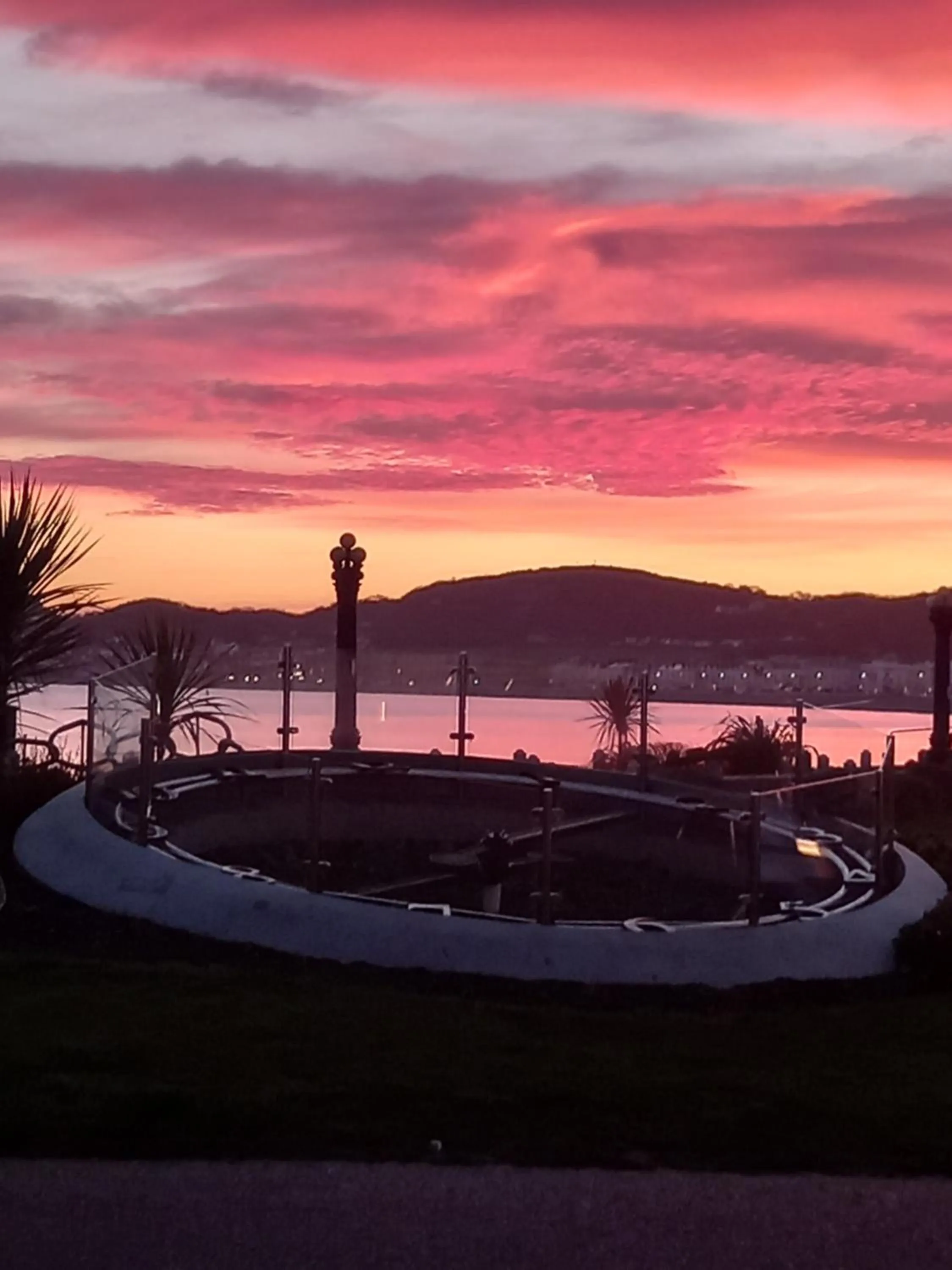 Sunrise in Glan Y Mor Hotel (Adult Only)