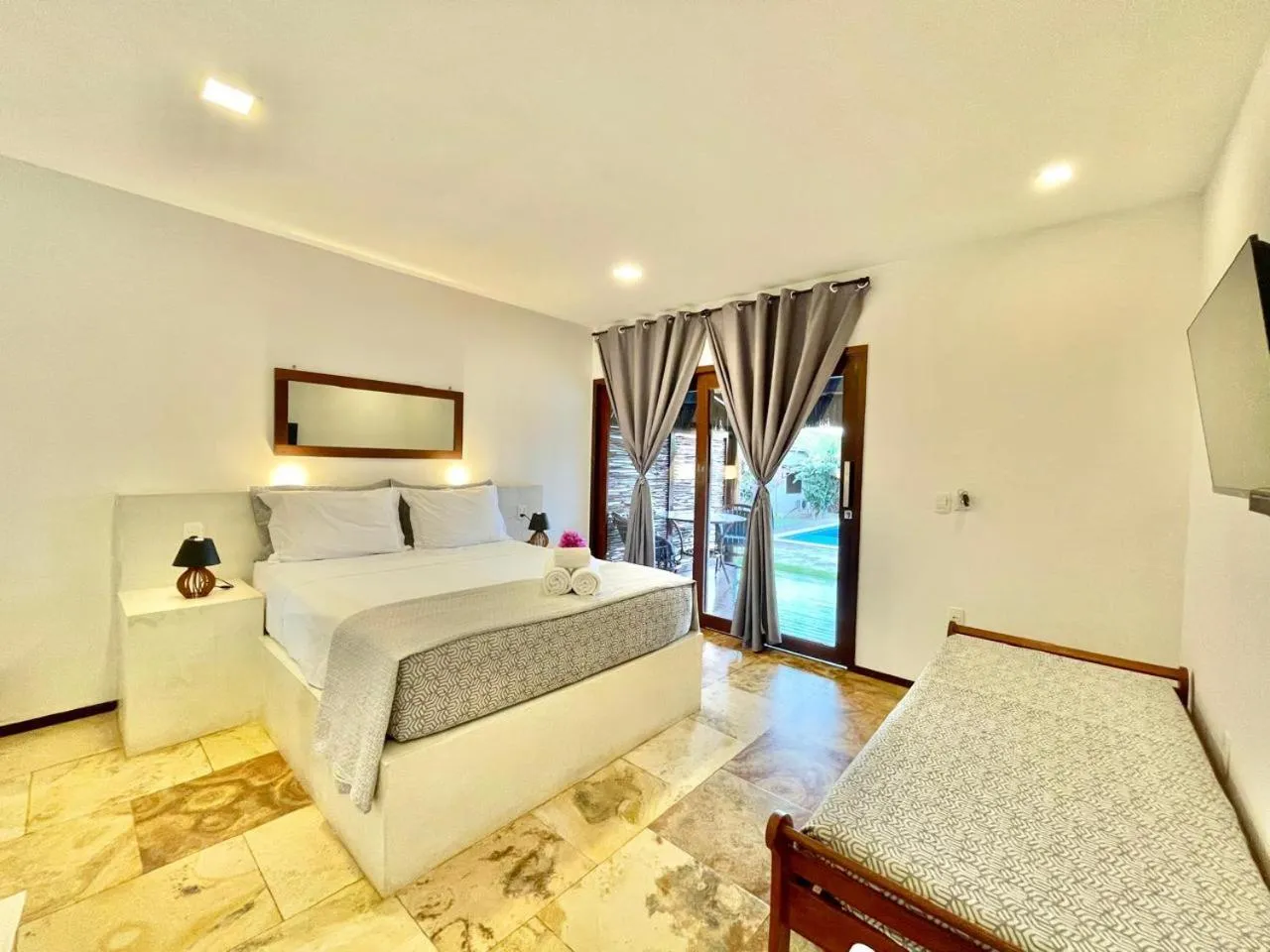 Photo of the whole room, Bed in Vila Emanuelle Pousada Boutique