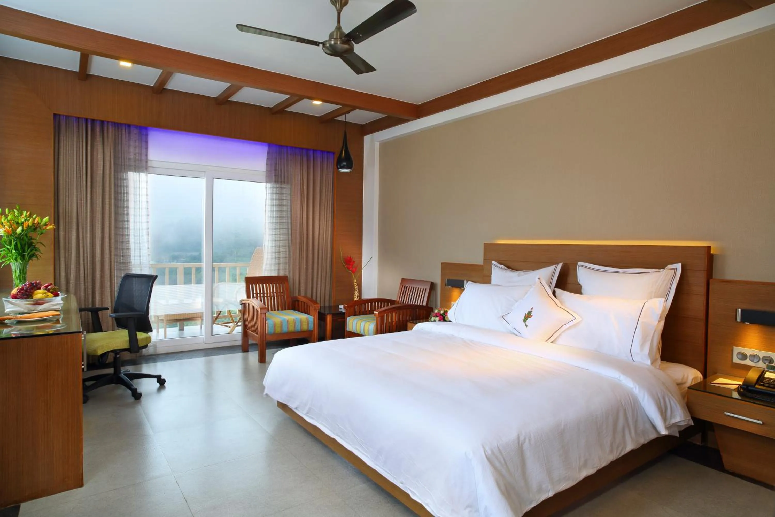 Photo of the whole room, Bed in Chandys Windy Woods Munnar