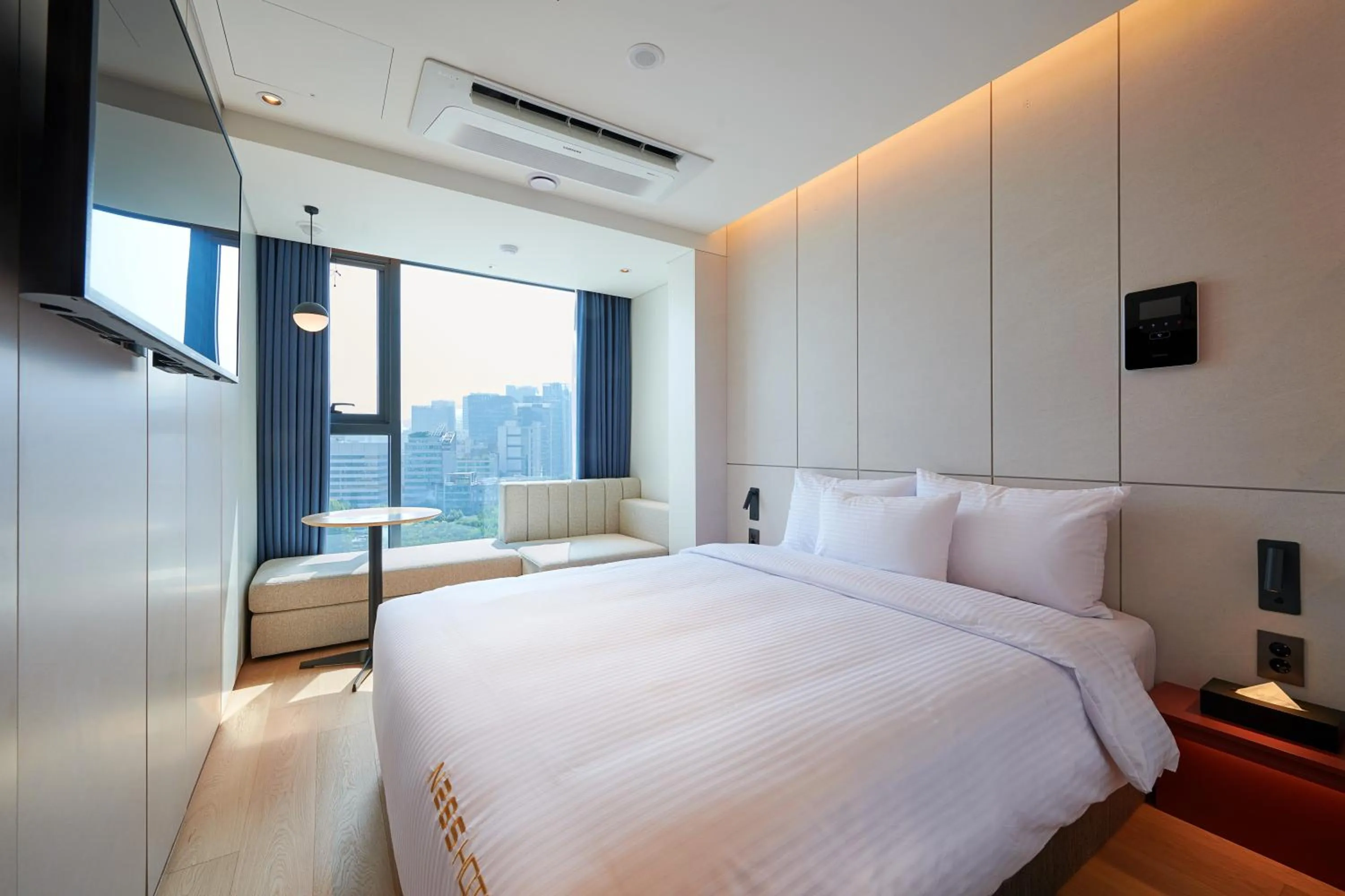 Decorative detail, Bed in N285Hotel