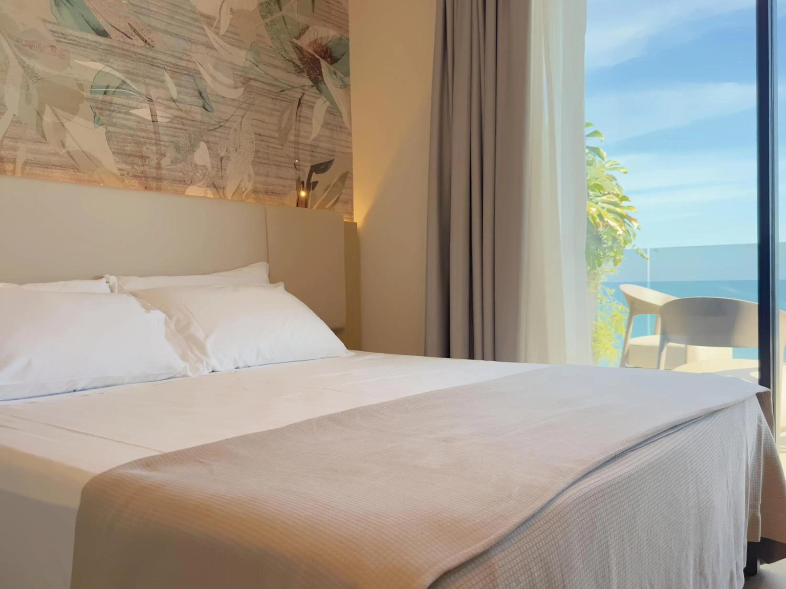 Bed in Hotel Continental