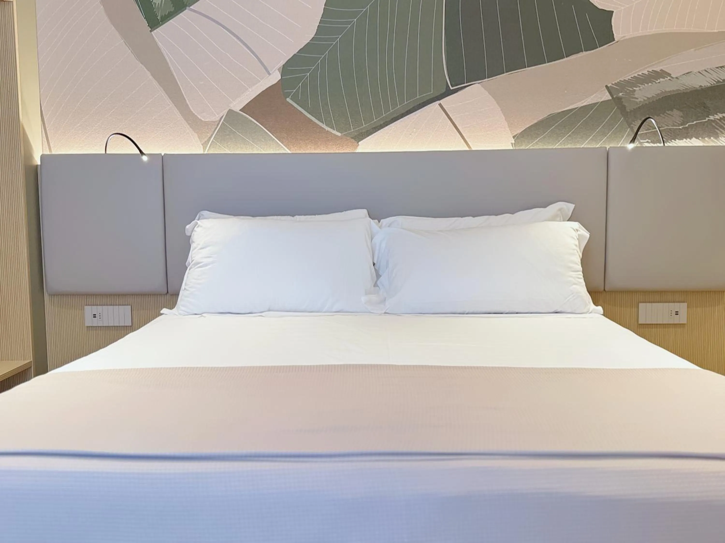 Bed in Hotel Continental