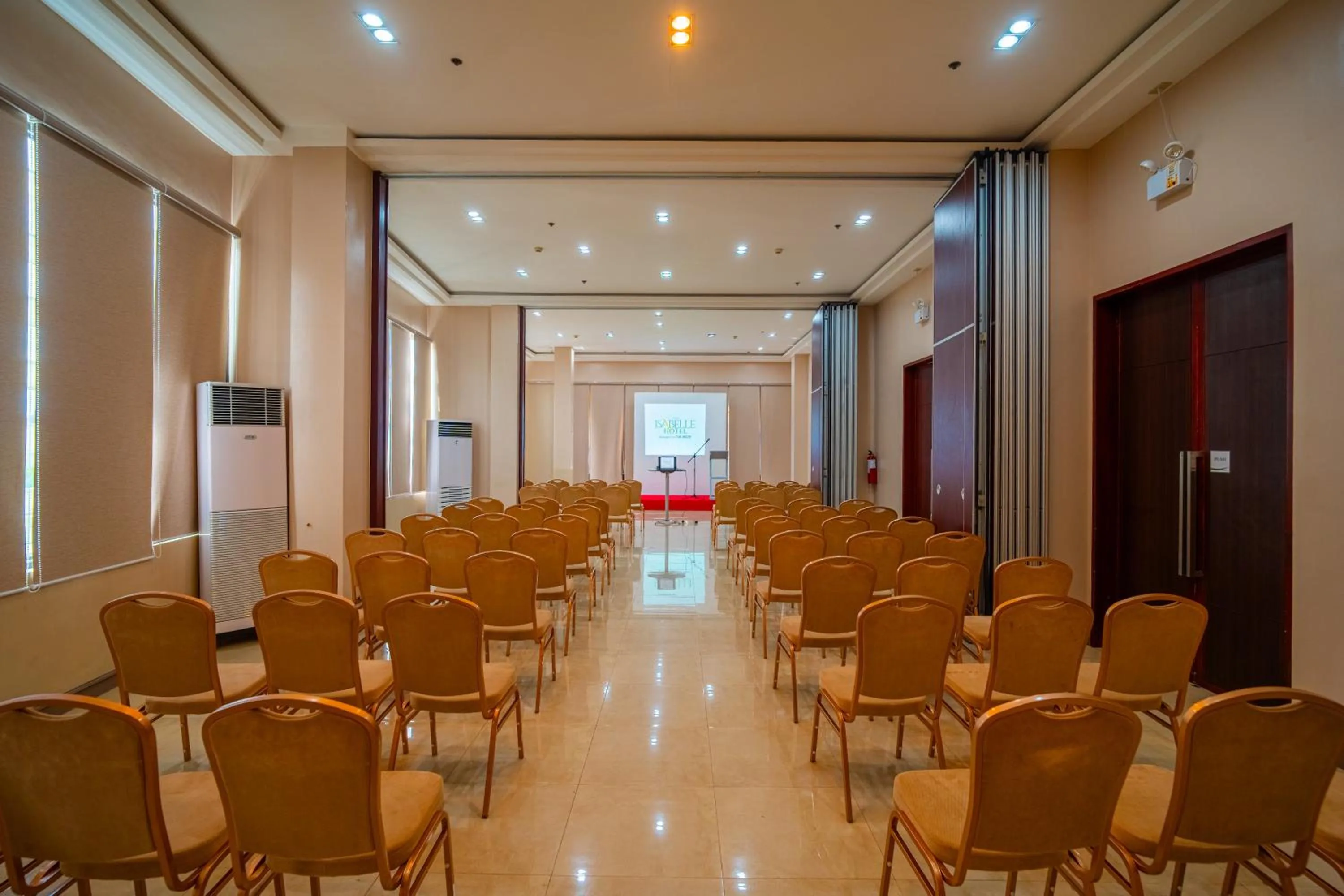 Banquet/Function facilities in The Isabelle Hotel