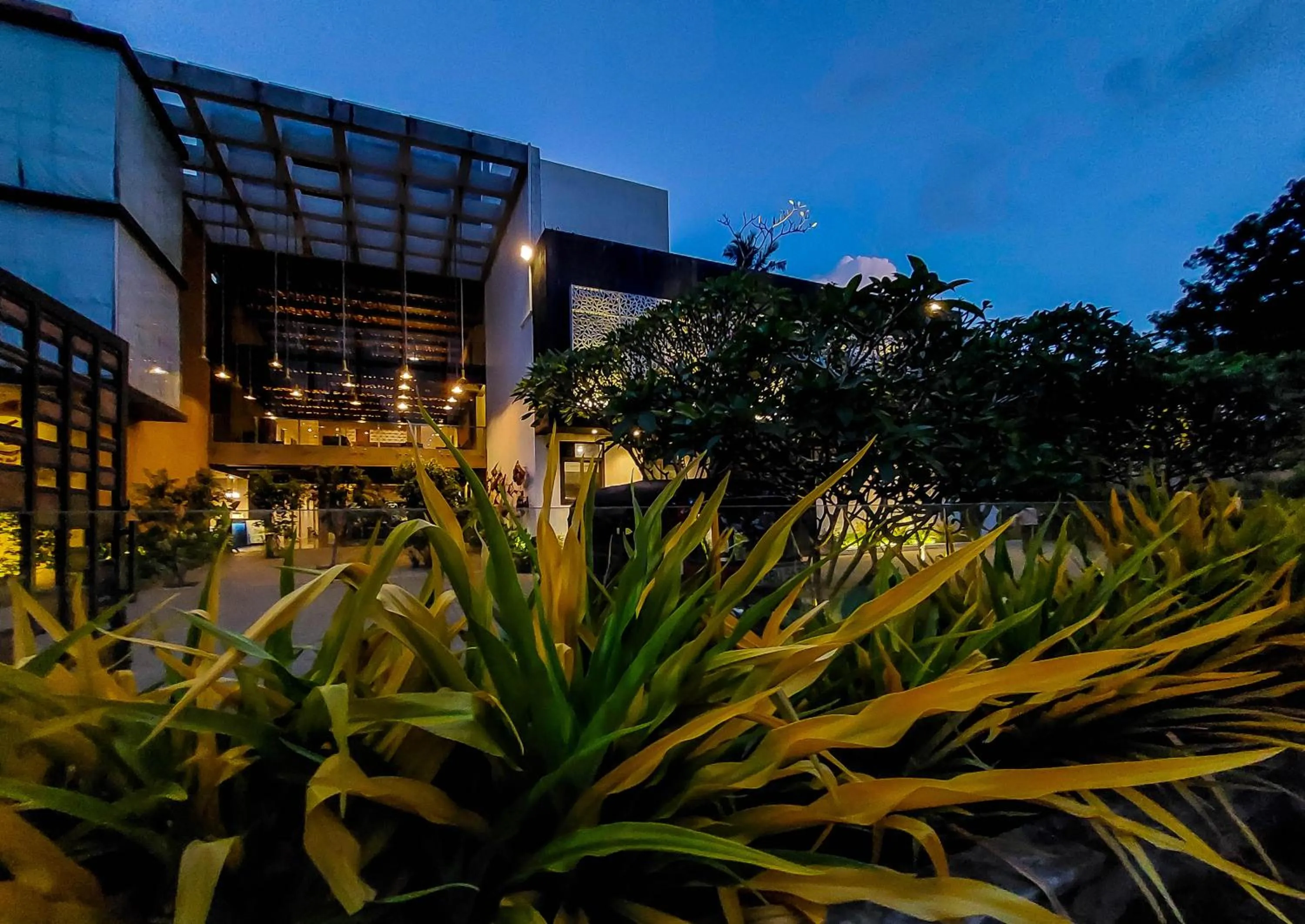 Night in Golden Pearl Tangalle Beach