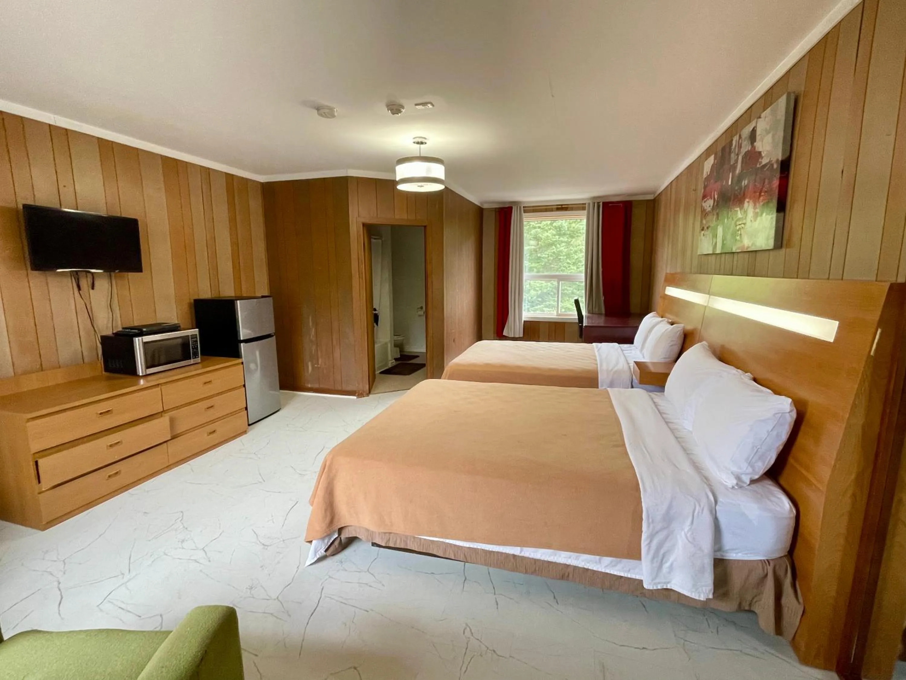 Bedroom in Muskoka Nights