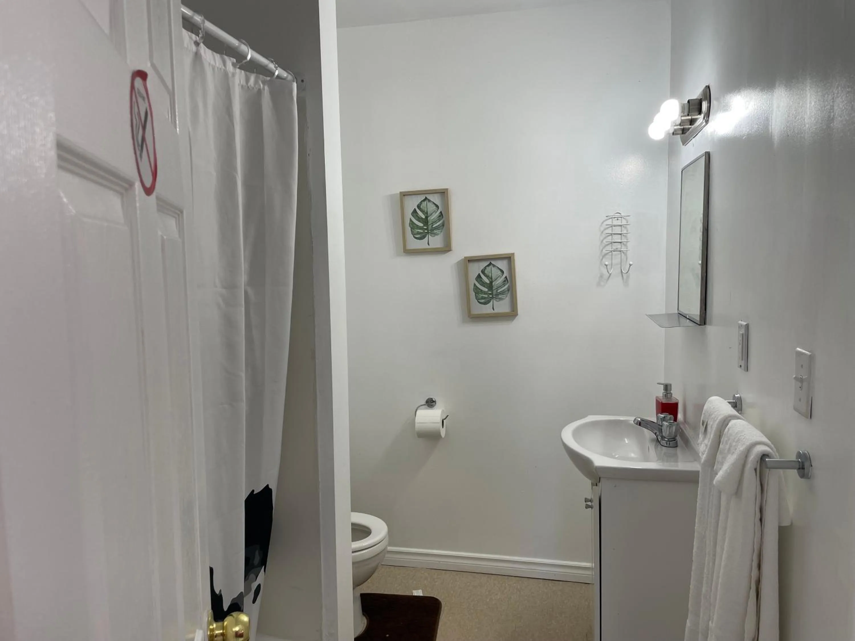 Bathroom in Muskoka Nights