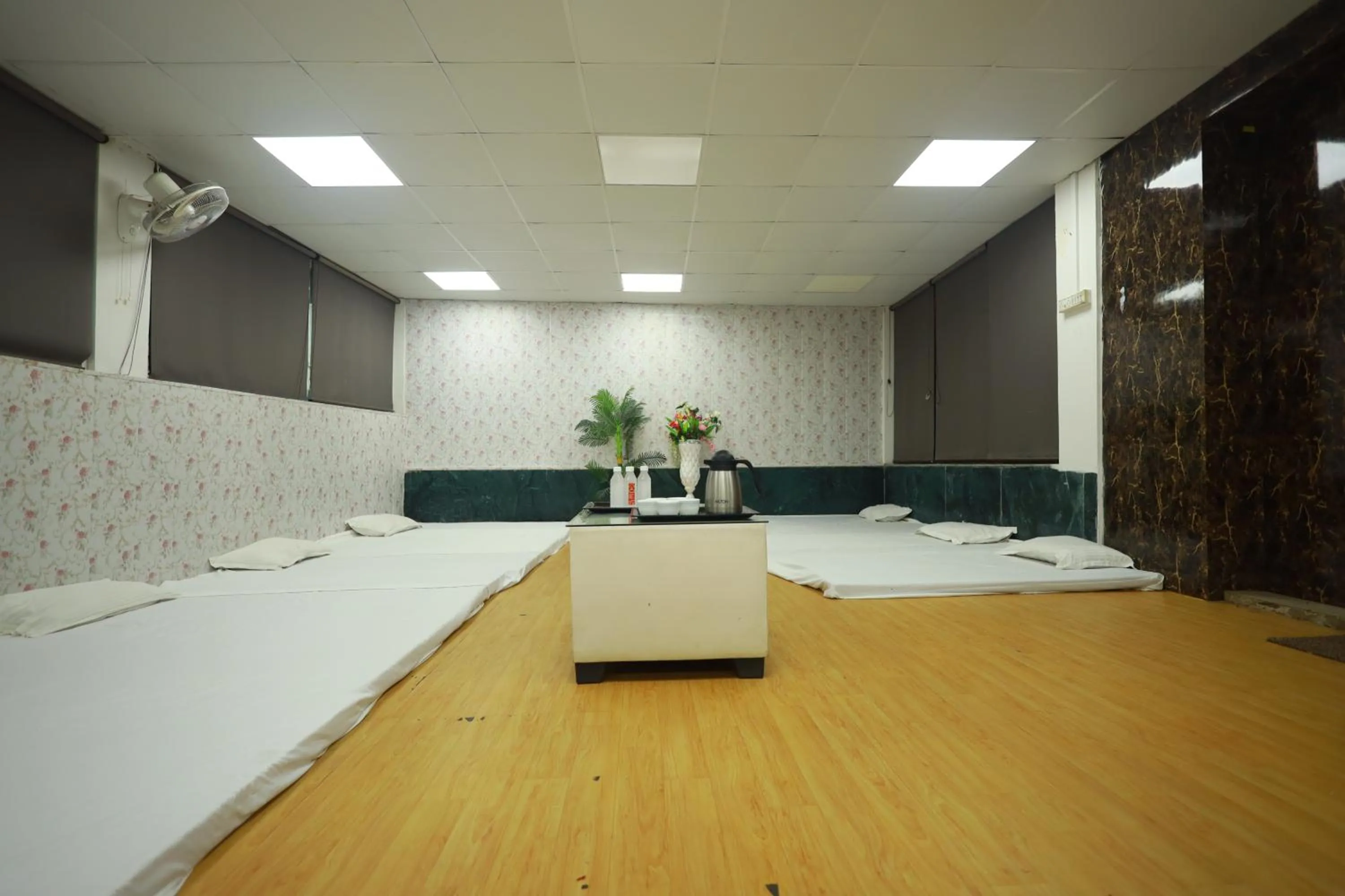 Meeting/conference room, Bed in Raj Resort