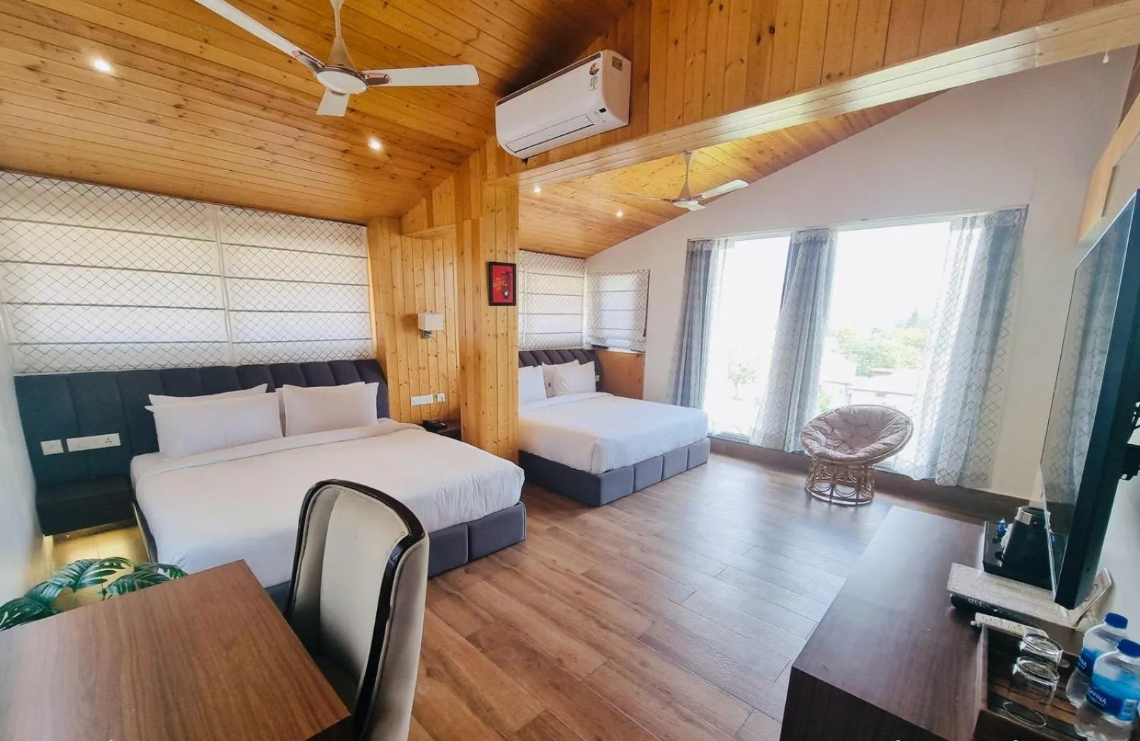 View (from property/room), Bed in Eminence The Corbett