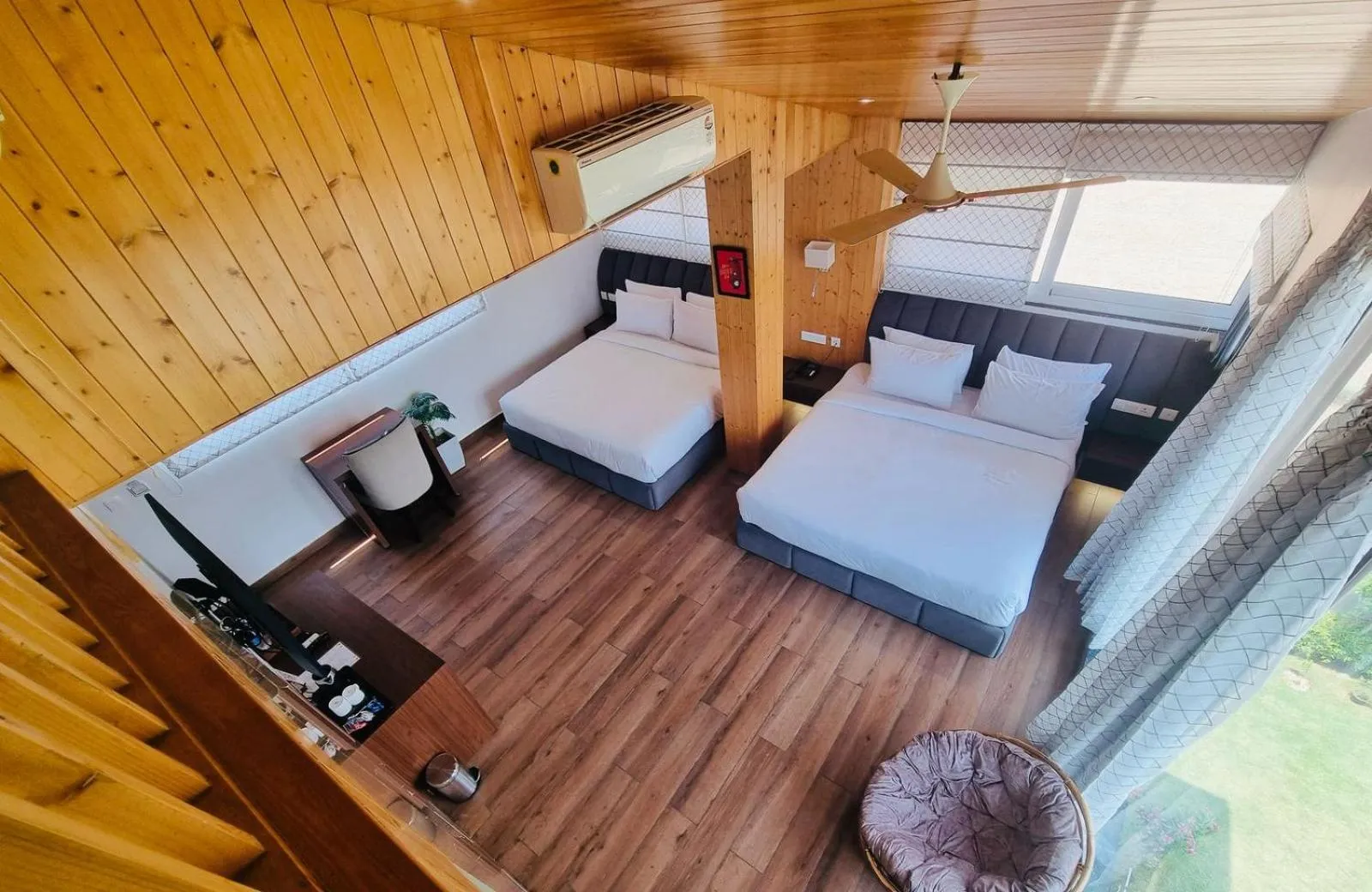 Bed in Eminence The Corbett