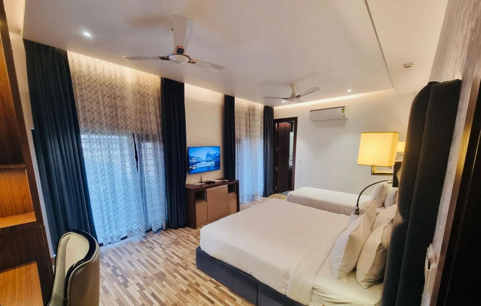 View (from property/room), Bed in Eminence The Corbett