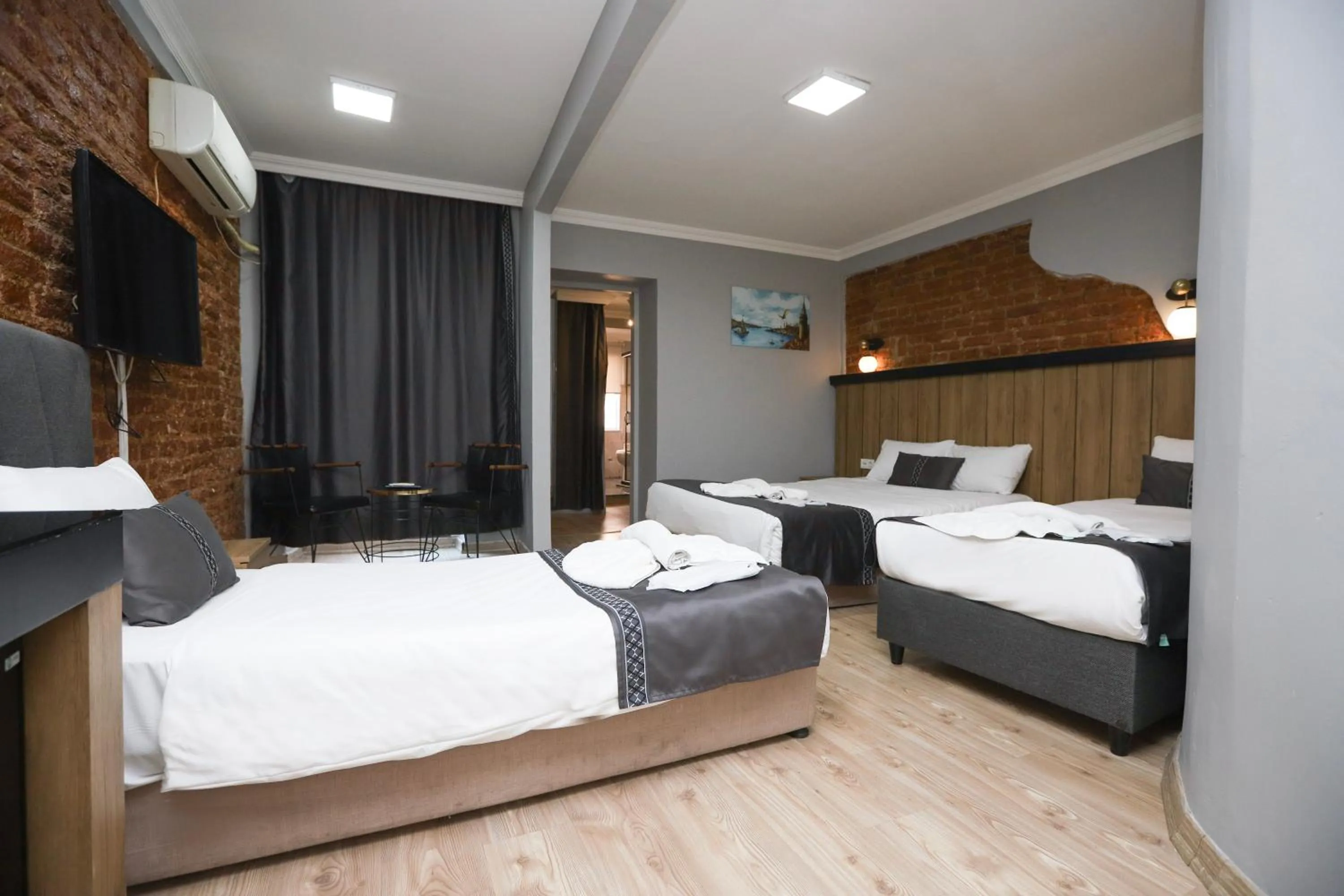 Bed in LA PERA SUİTES