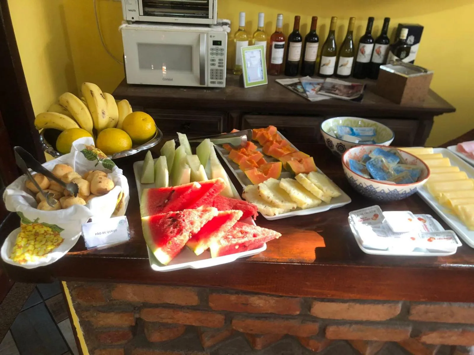Buffet breakfast in Pousada do Capitão