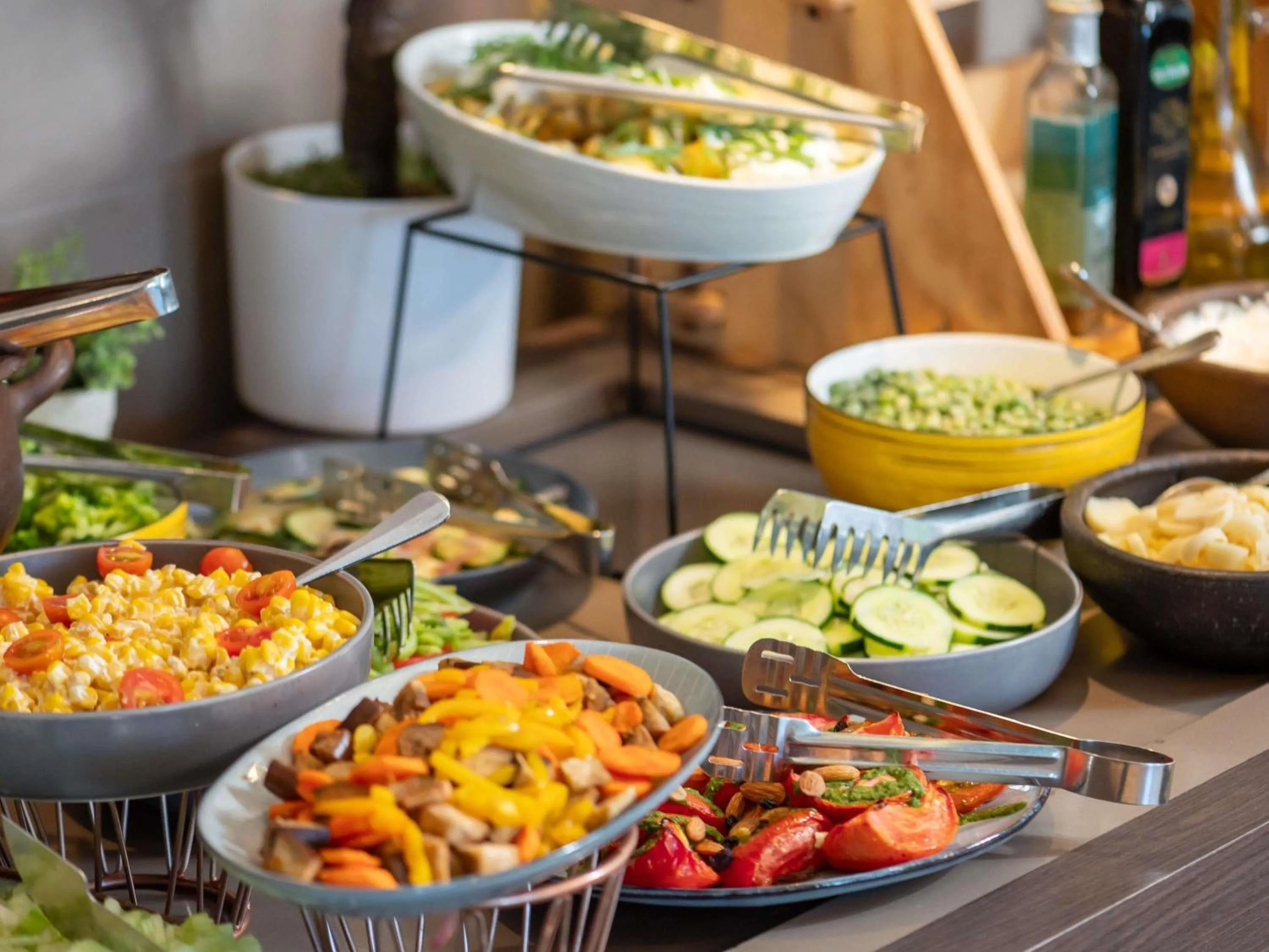 Restaurant/places to eat in Novotel Santiago Vitacura