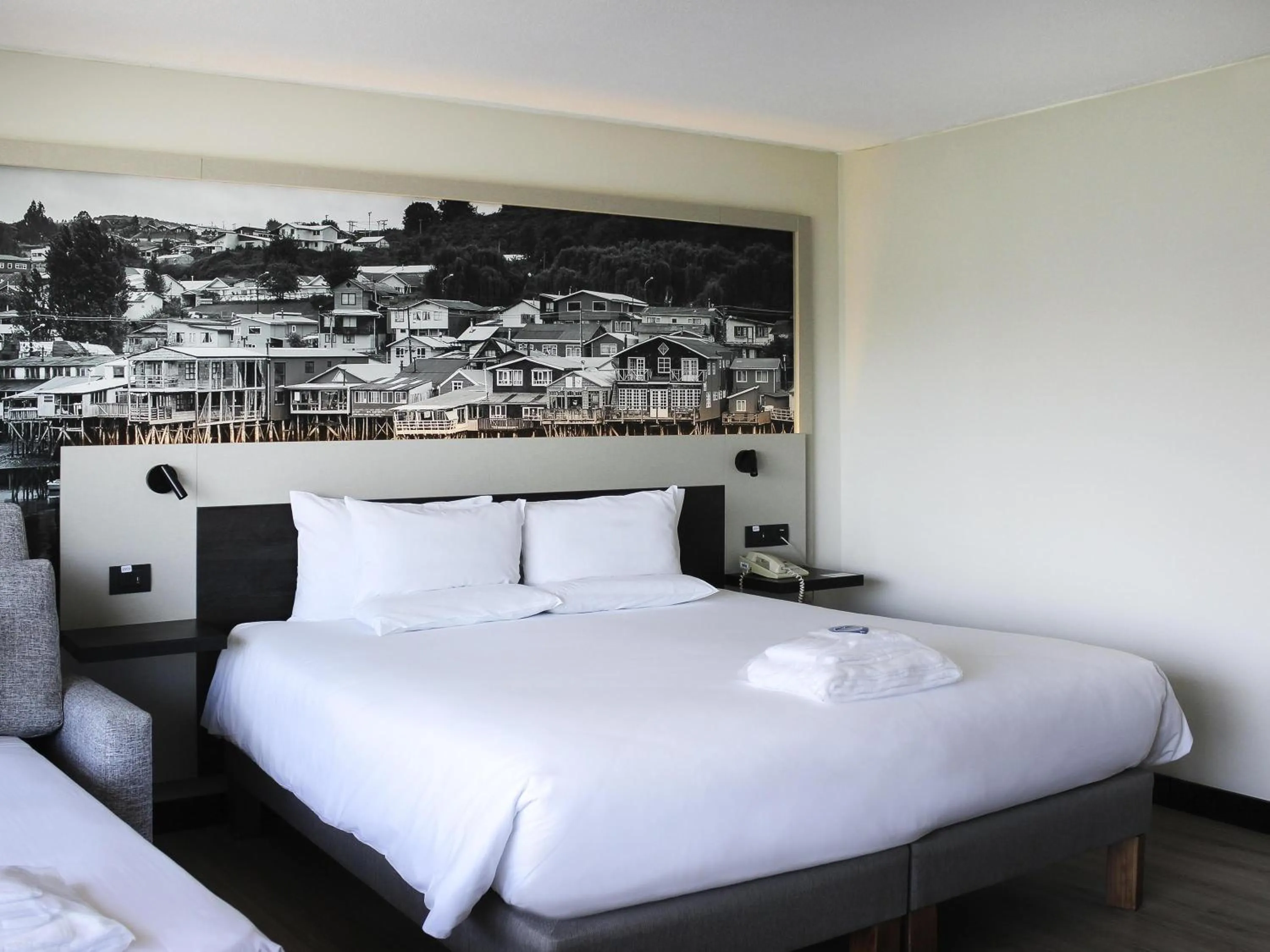 Bedroom, Bed in Novotel Santiago Vitacura