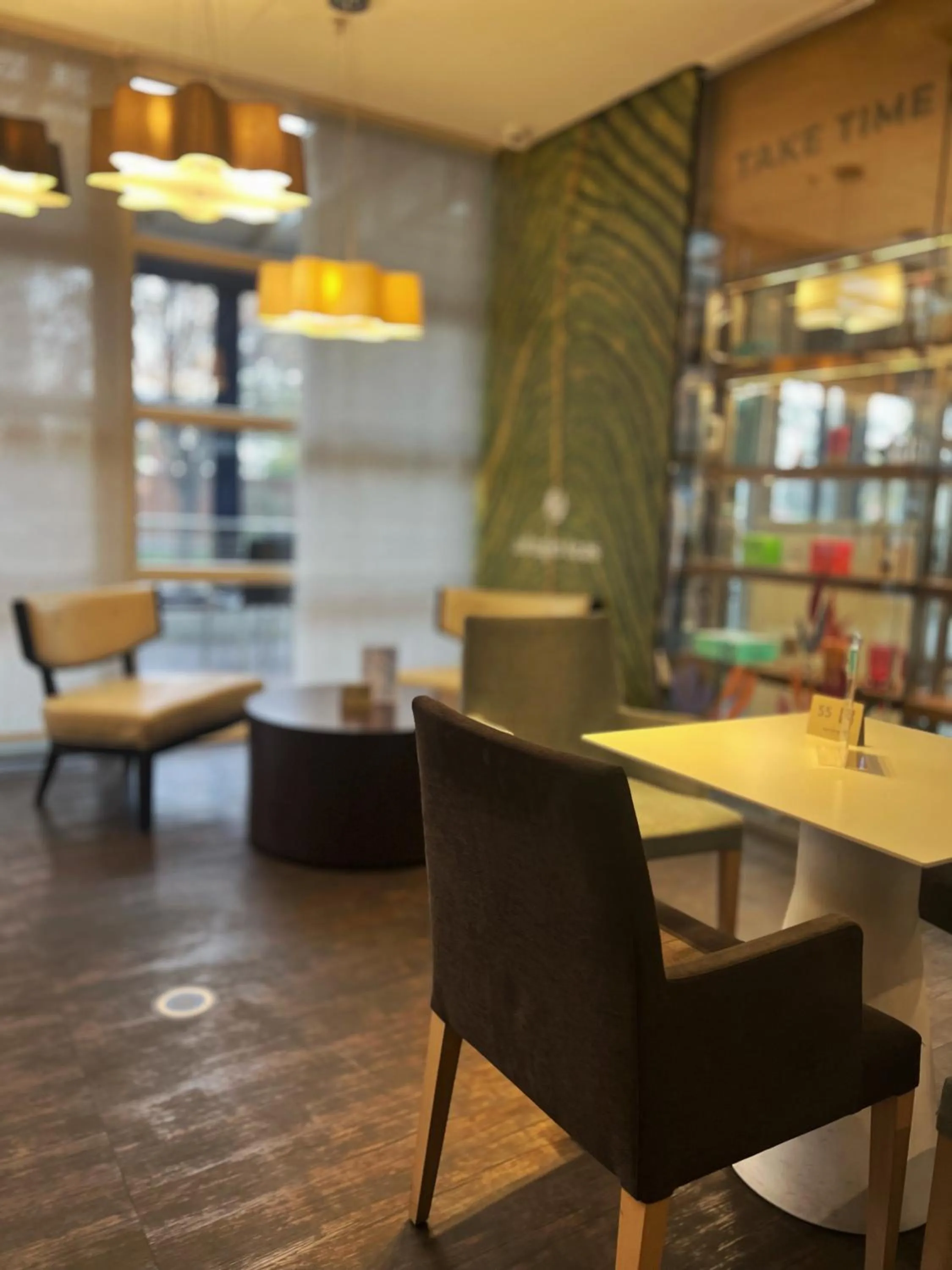 Seating area in Novotel Santiago Vitacura