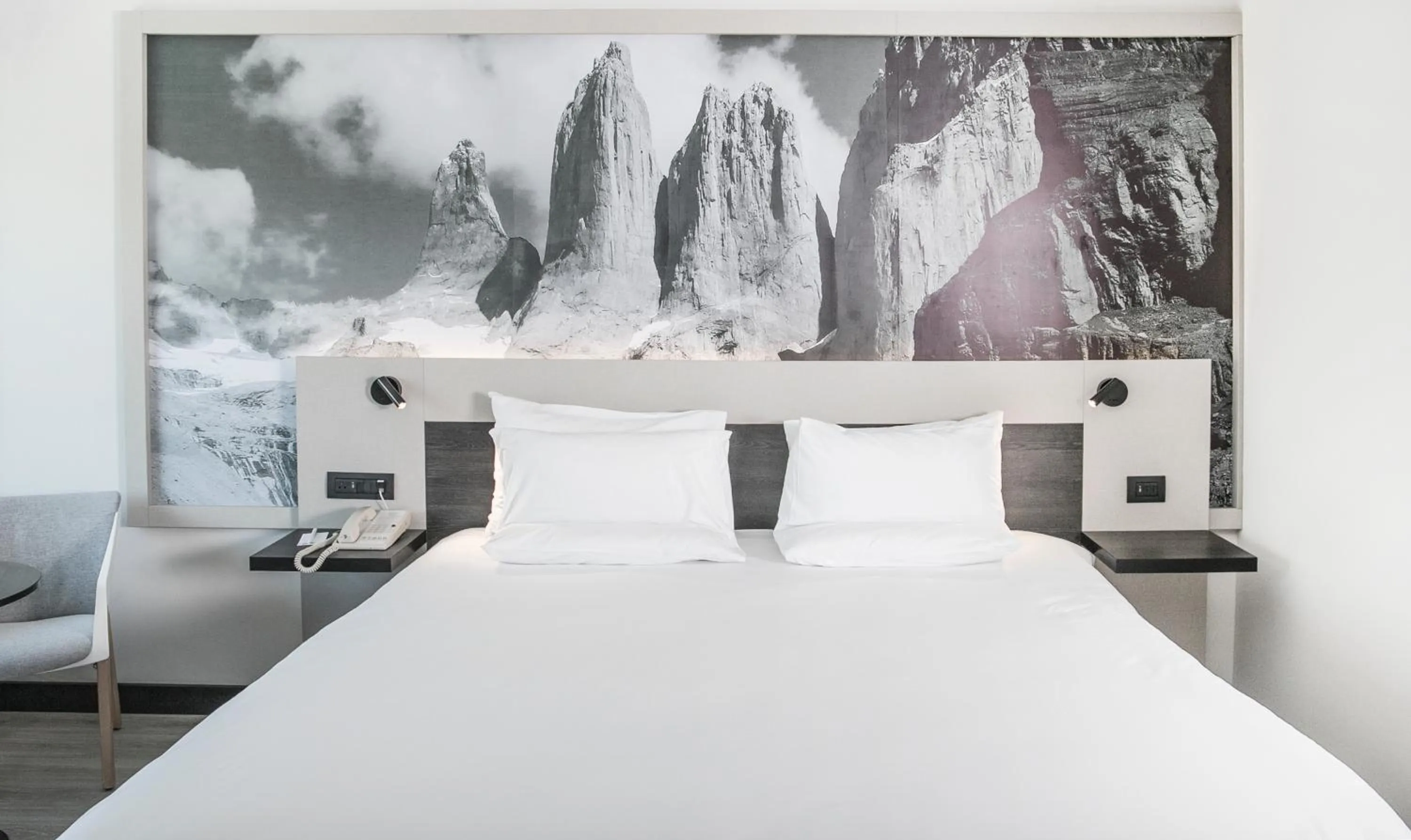 Bed in Novotel Santiago Vitacura