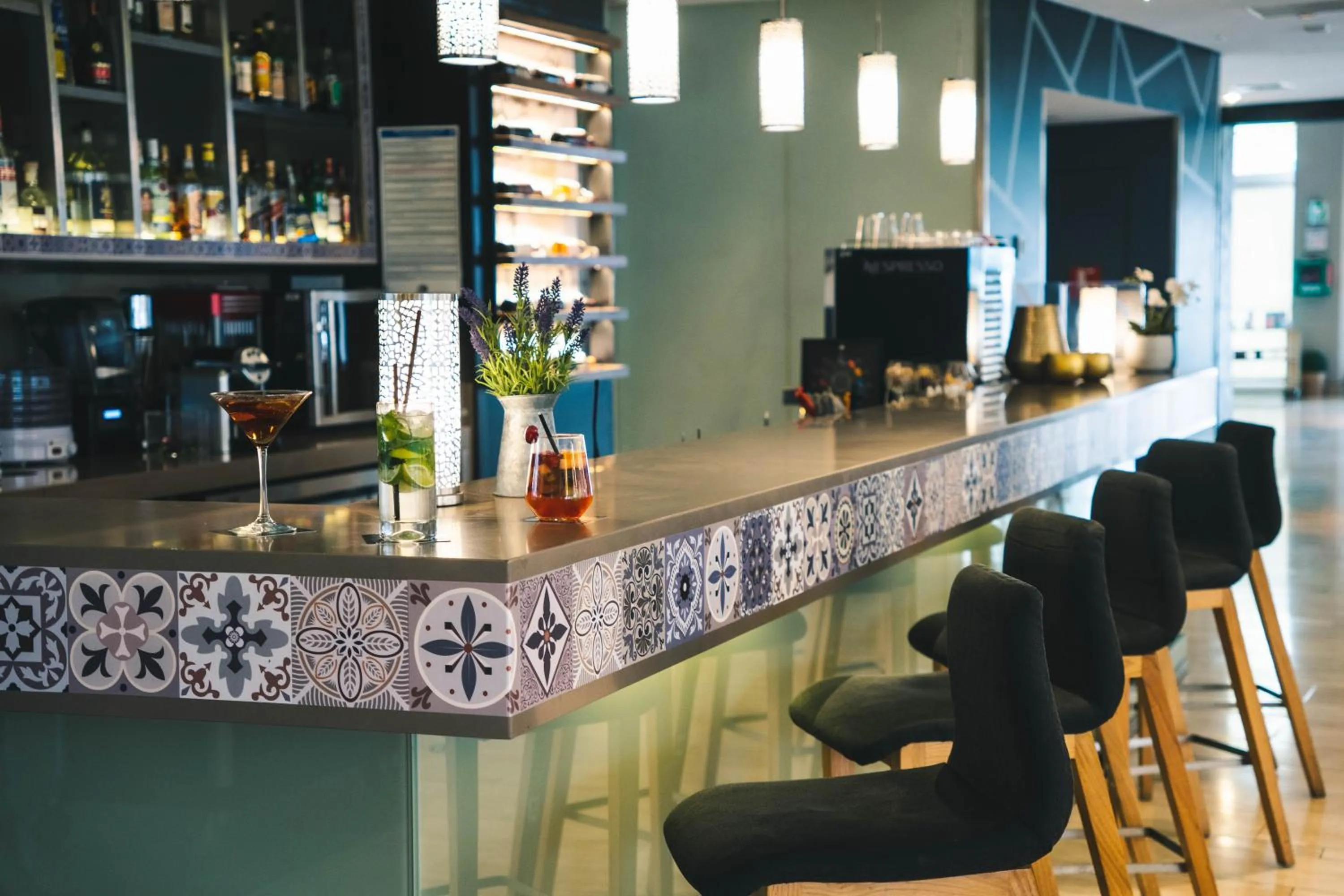 Lounge or bar in Novotel Santiago Vitacura