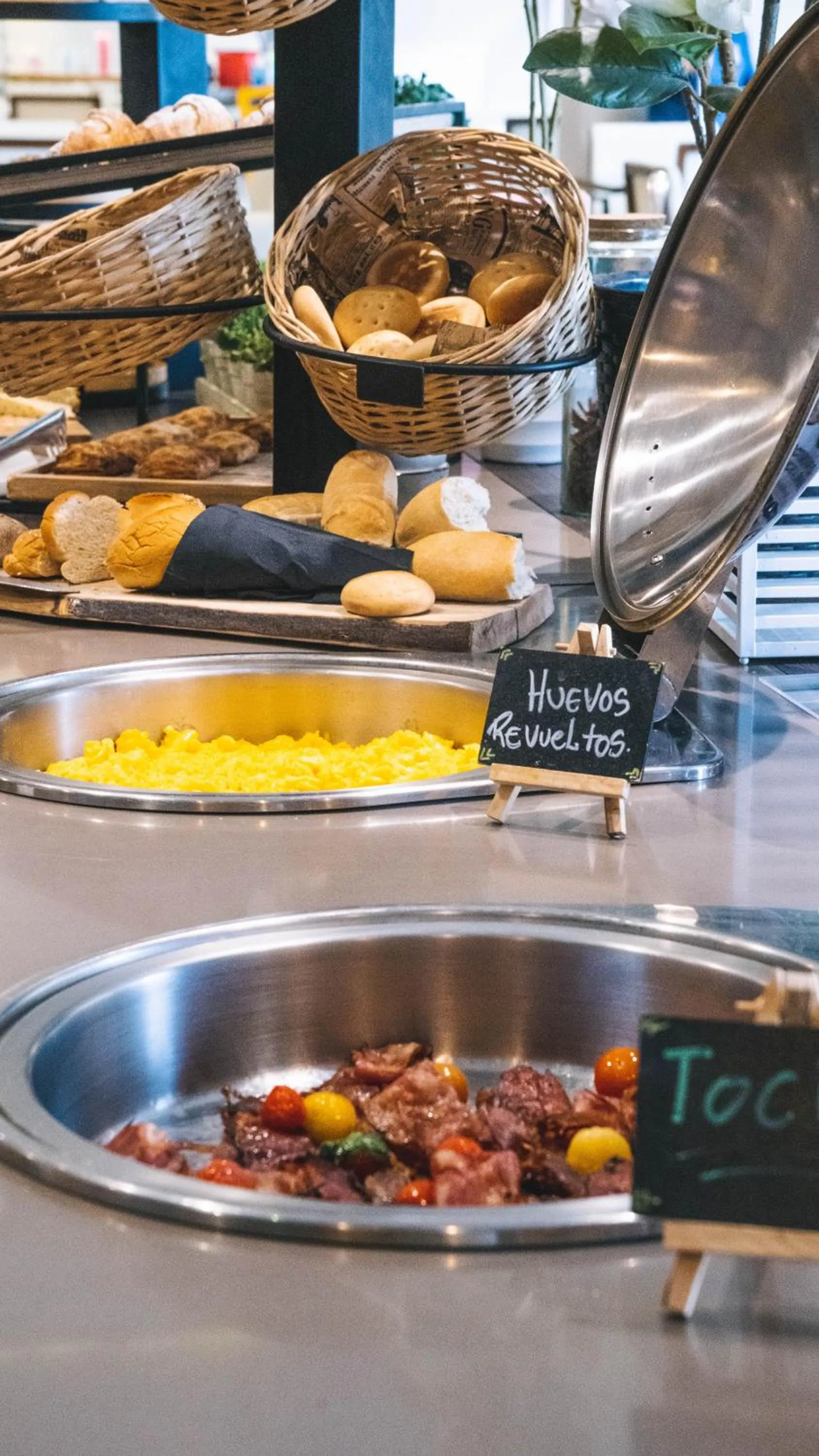 Breakfast in Novotel Santiago Vitacura