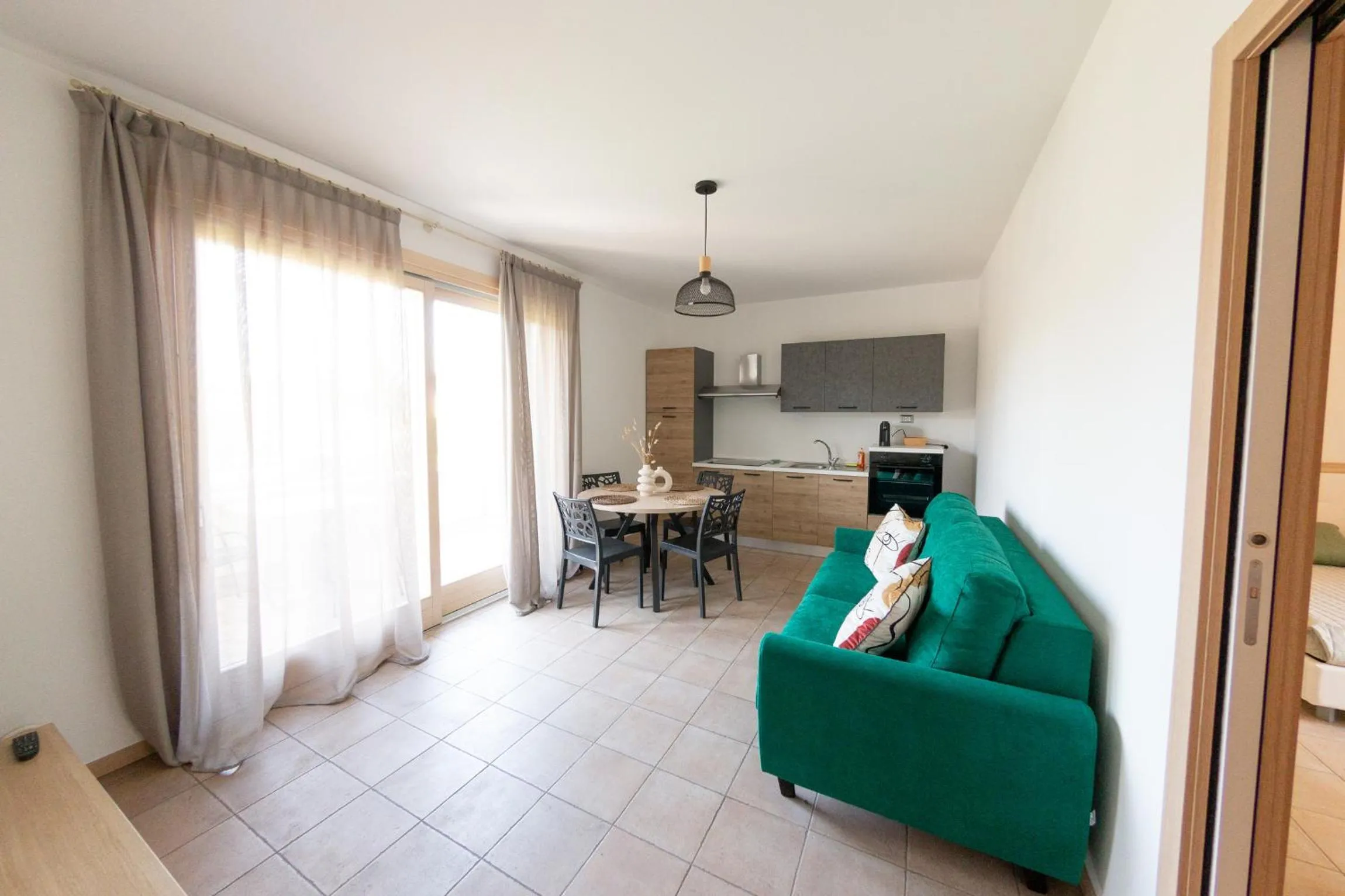 Living room in Vistaverde Harmony Apartments