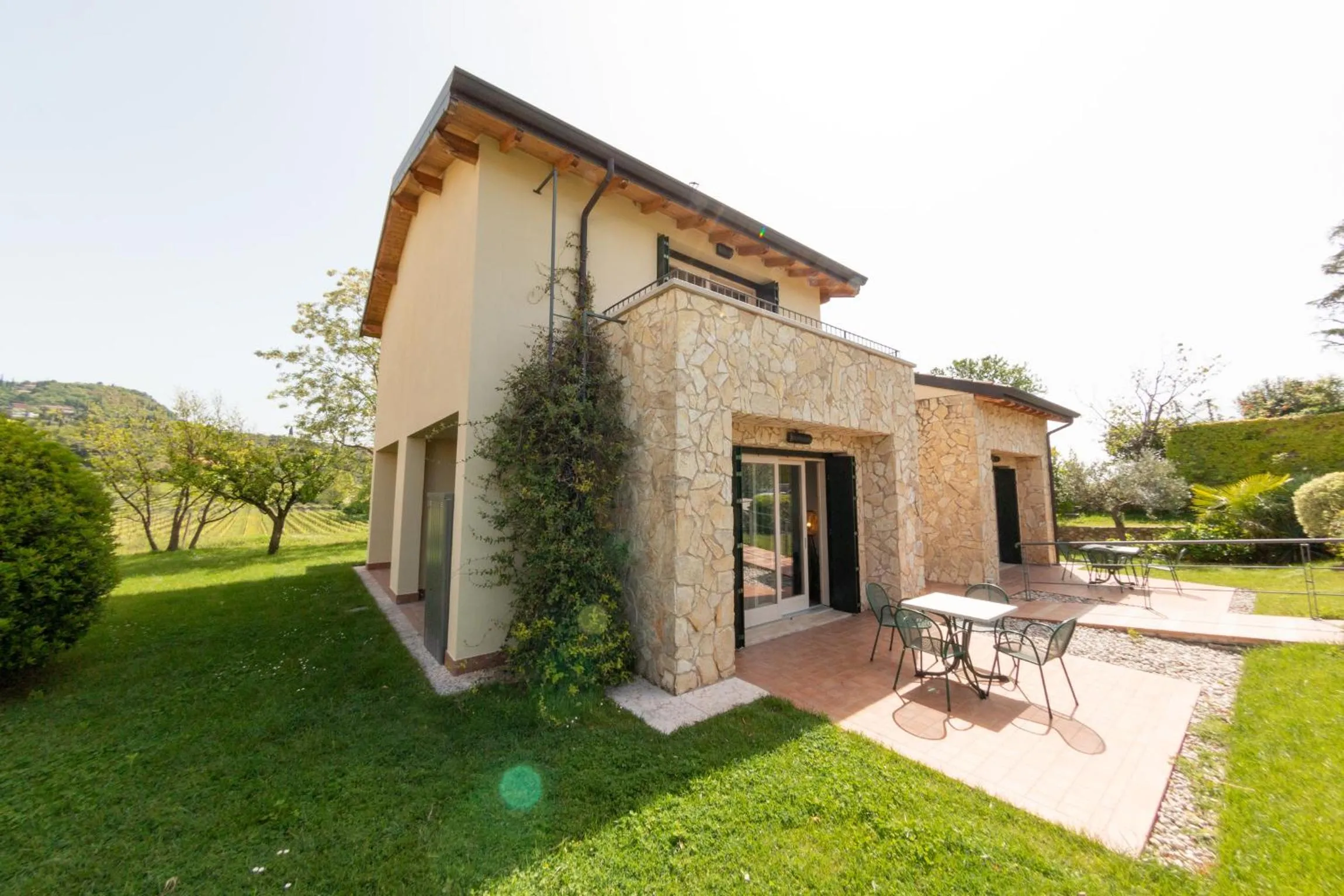 Property building in Vistaverde Harmony Apartments
