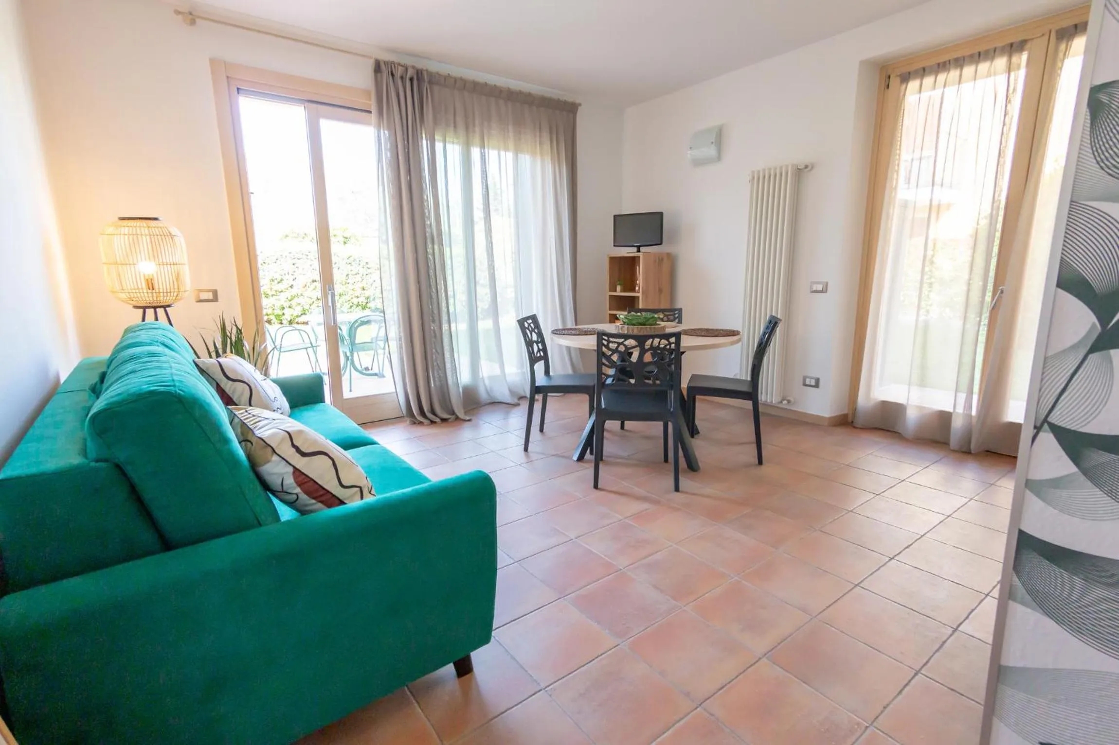 TV and multimedia in Vistaverde Harmony Apartments