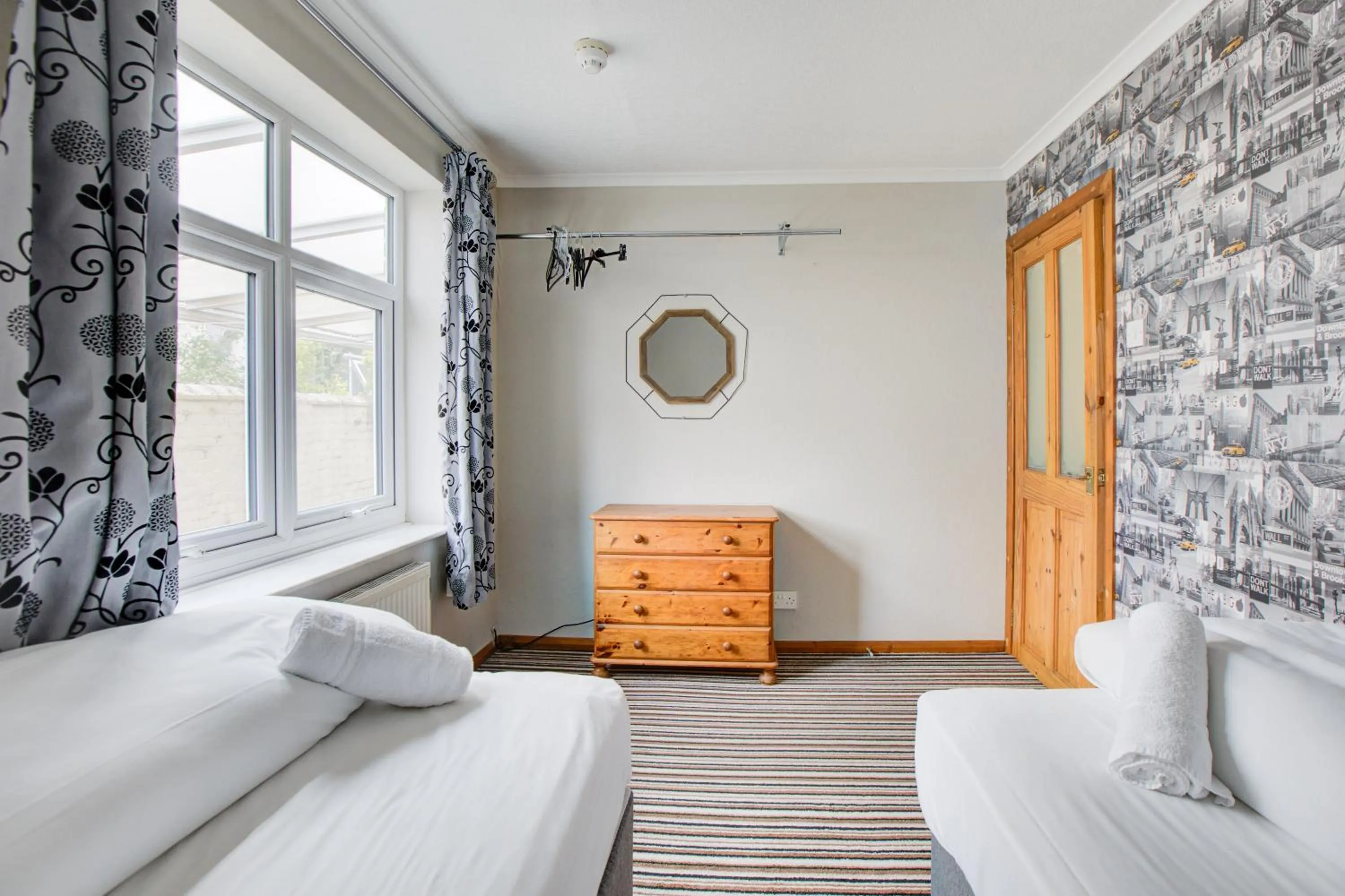 Property building, Bed in The Sandringham Court Hotel & Apartment Welcoming Large and Small Groups for 15 years