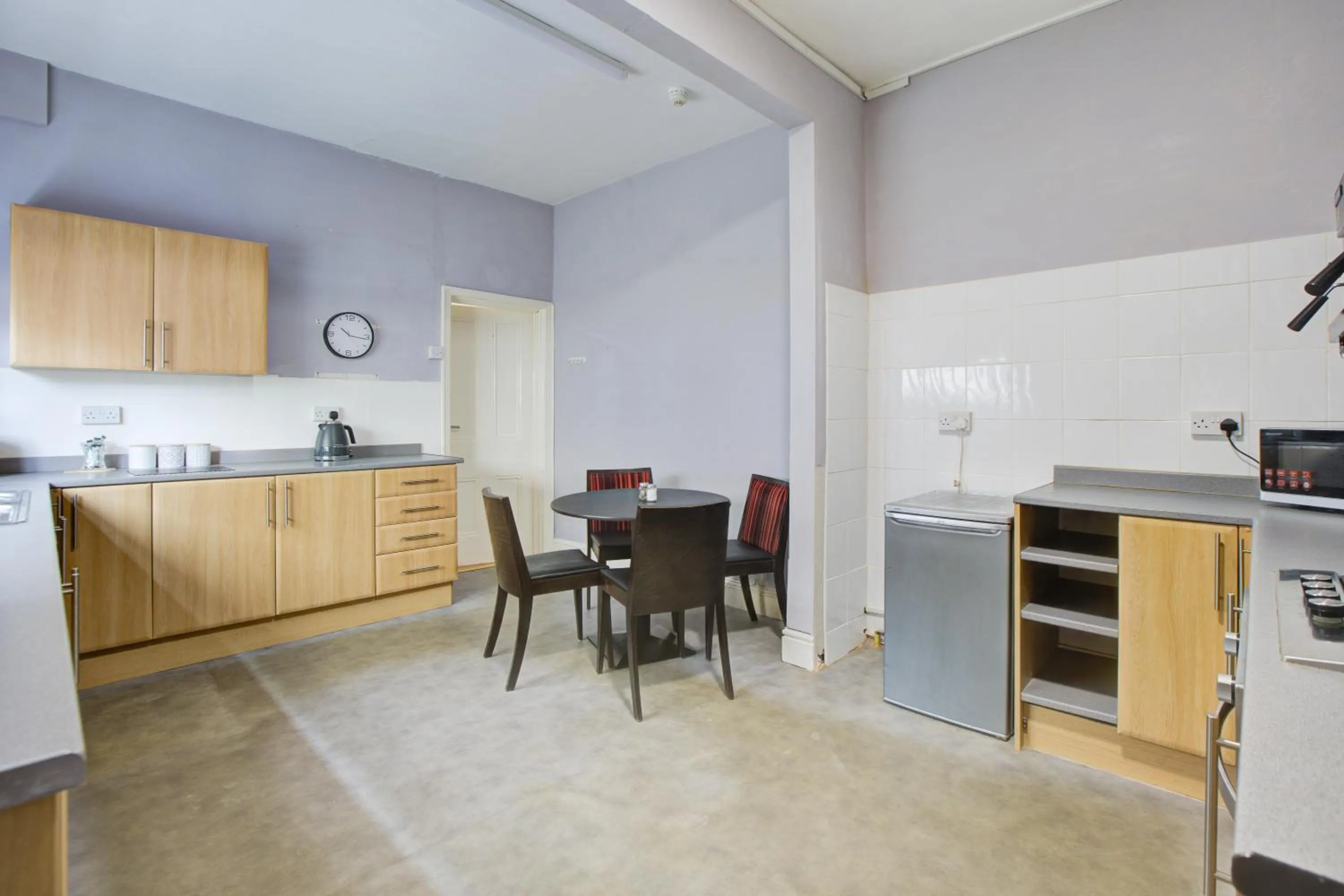 kitchen in The Sandringham Court Hotel & Apartment Welcoming Large and Small Groups for 15 years