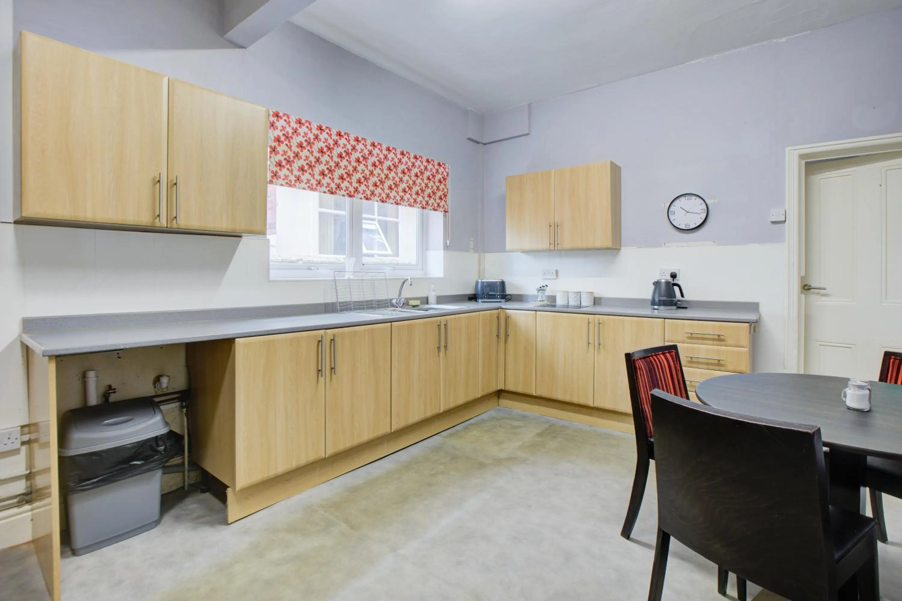 kitchen in The Sandringham Court Hotel & Apartment Welcoming Large and Small Groups for 15 years