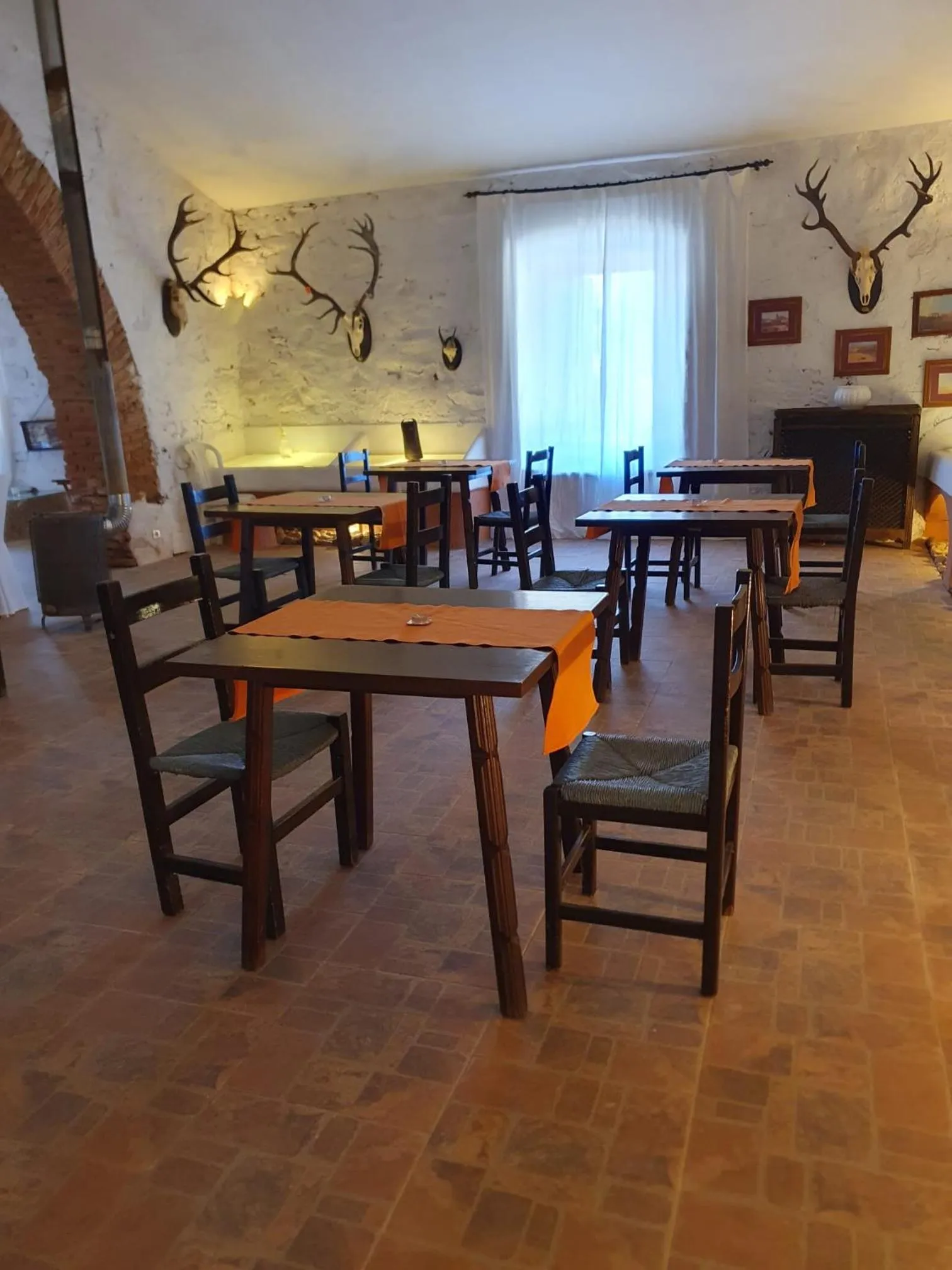 Restaurant/places to eat in Hotel Rural El Vaqueril