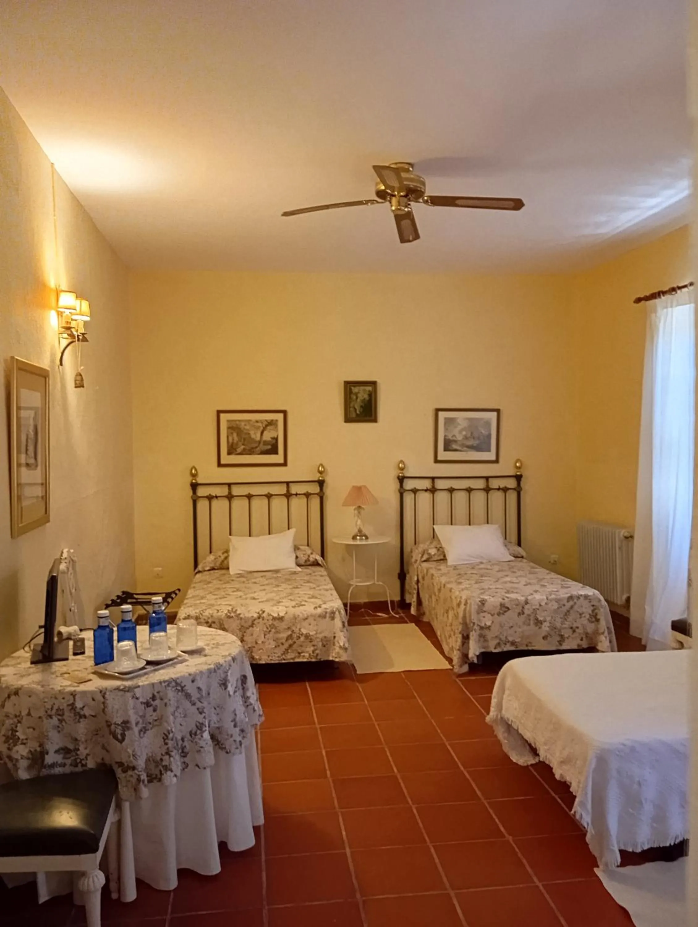 Photo of the whole room, Bed in Hotel Rural El Vaqueril